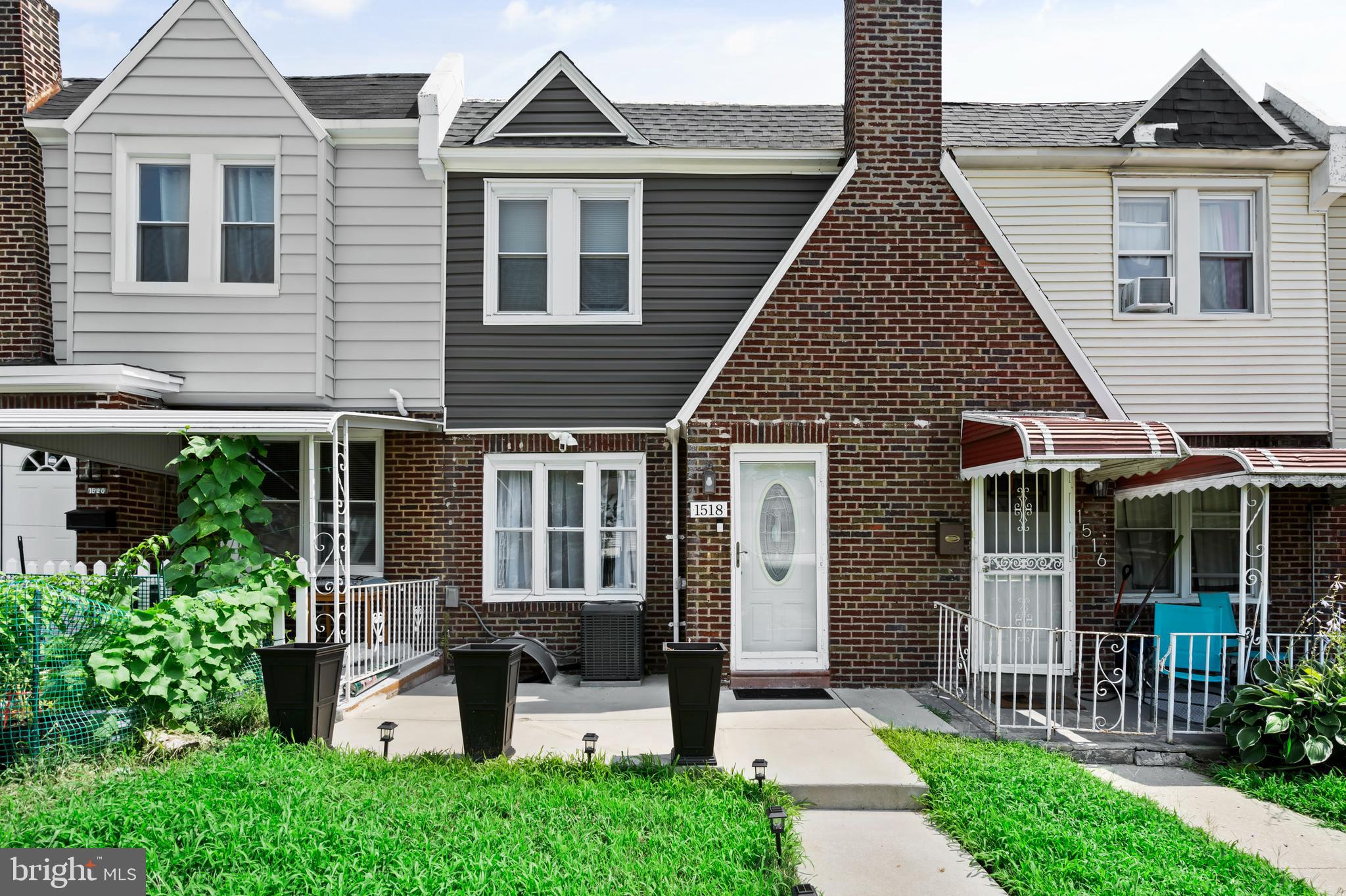 1518 Mayland St, Philadelphia, PA 19138