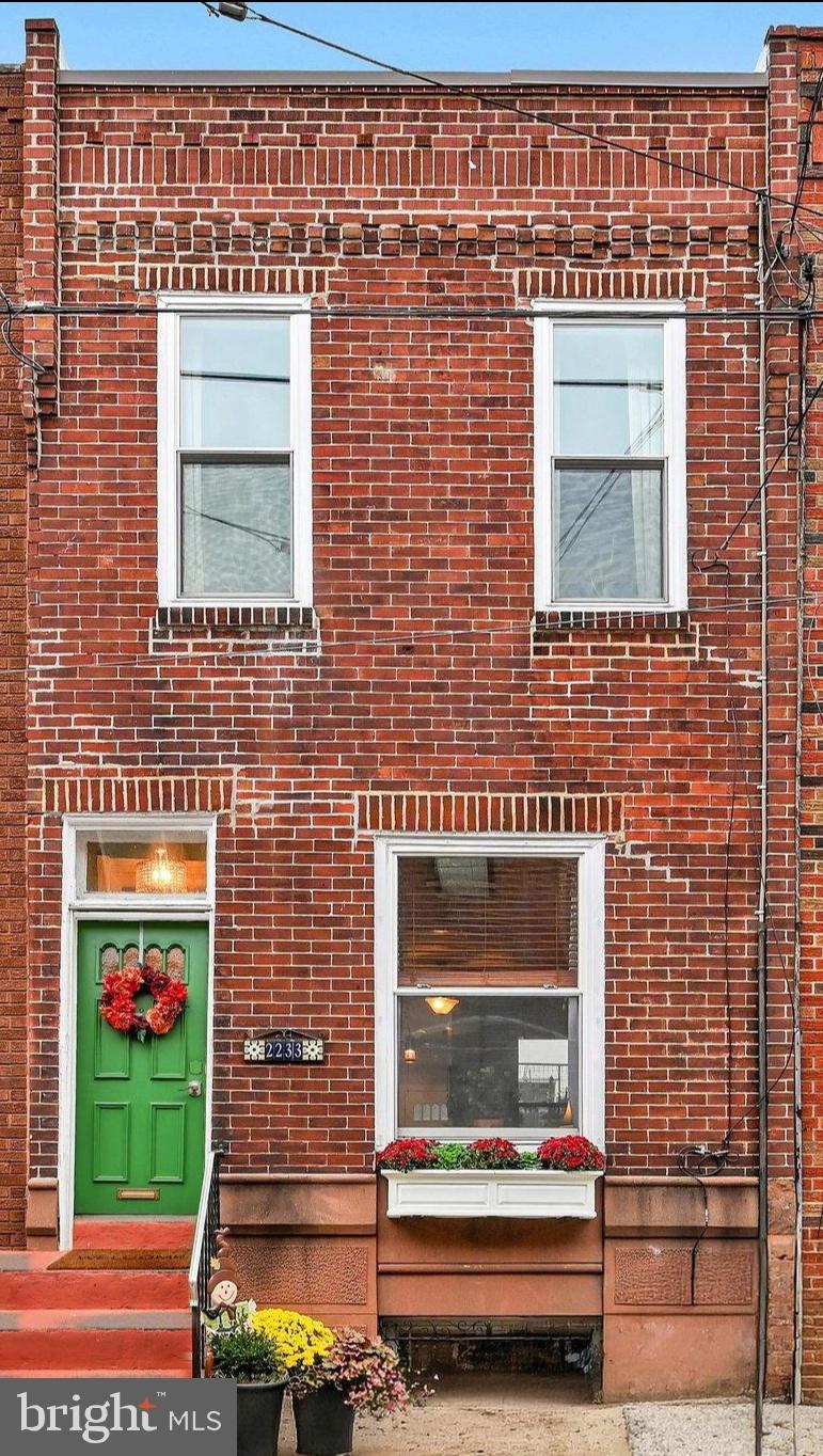 2233 Colorado St, Philadelphia, PA 19145