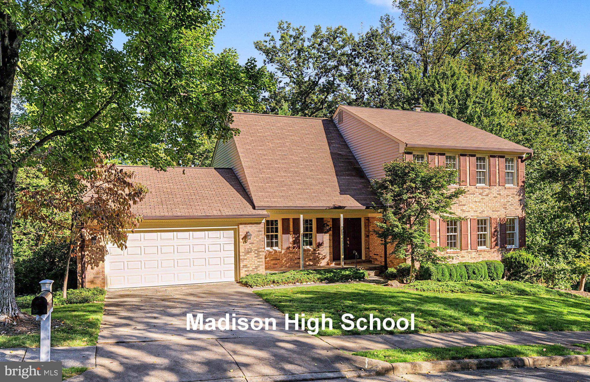 1640 Montmorency Dr, Vienna, VA 22182 photo