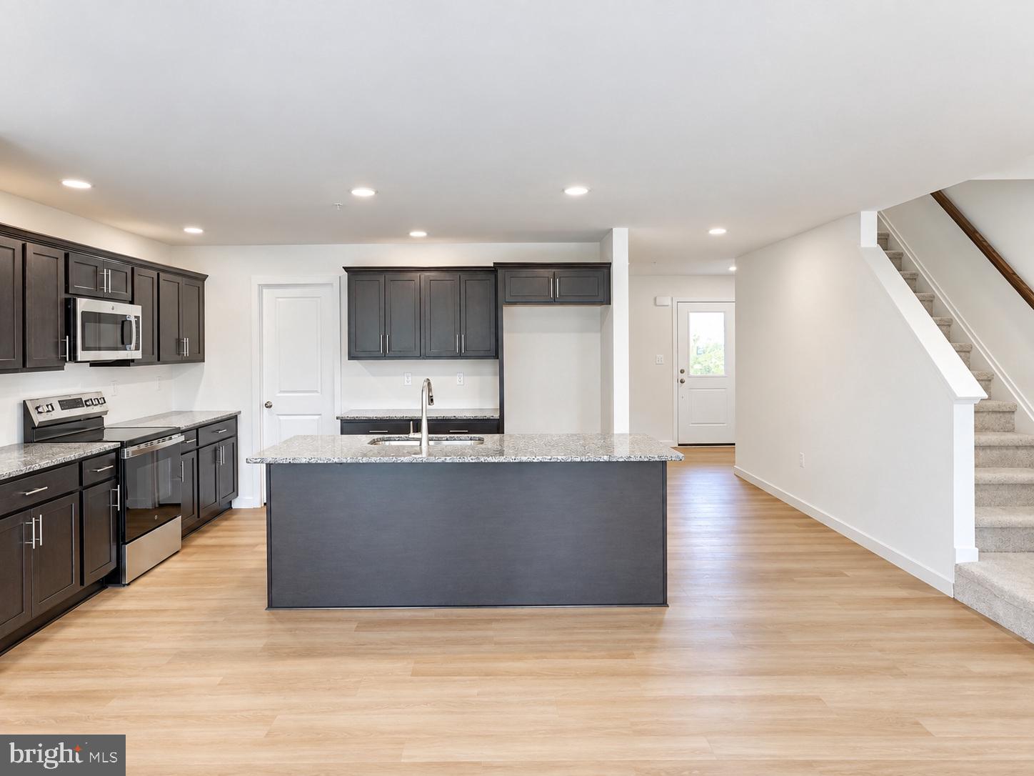 7270 White Oak Blvd, Harrisburg, PA 17112 photo