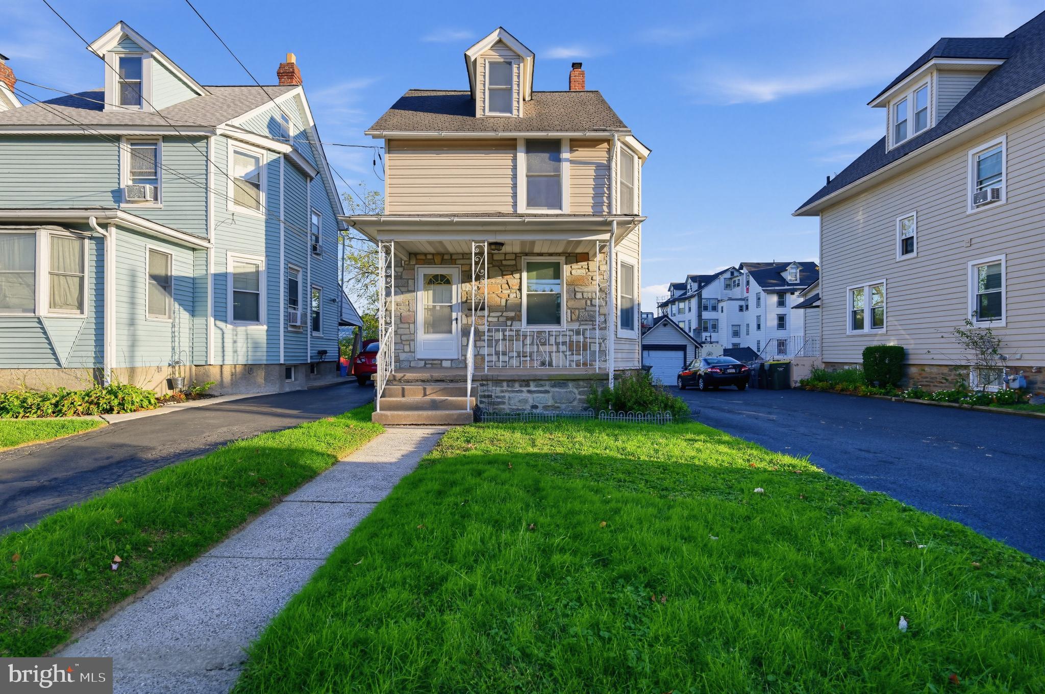 18 Center Ave, Willow Grove, PA 19090
