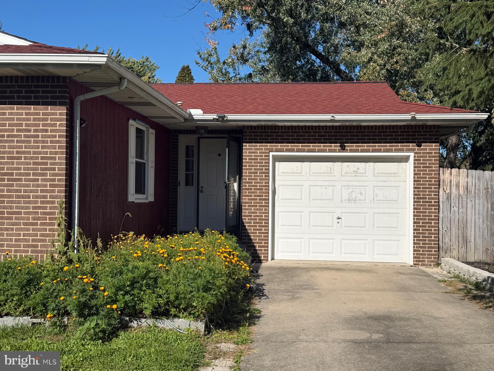 5537 Edsel St, Harrisburg, PA 17109 photo