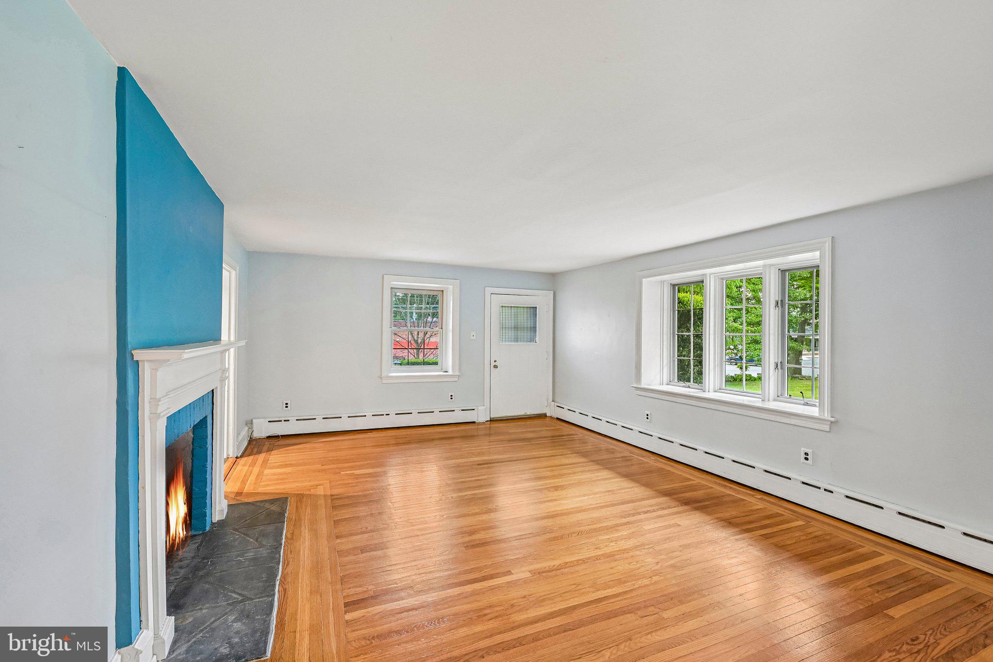 12 Windsor Cir, Springfield, PA 19064 photo