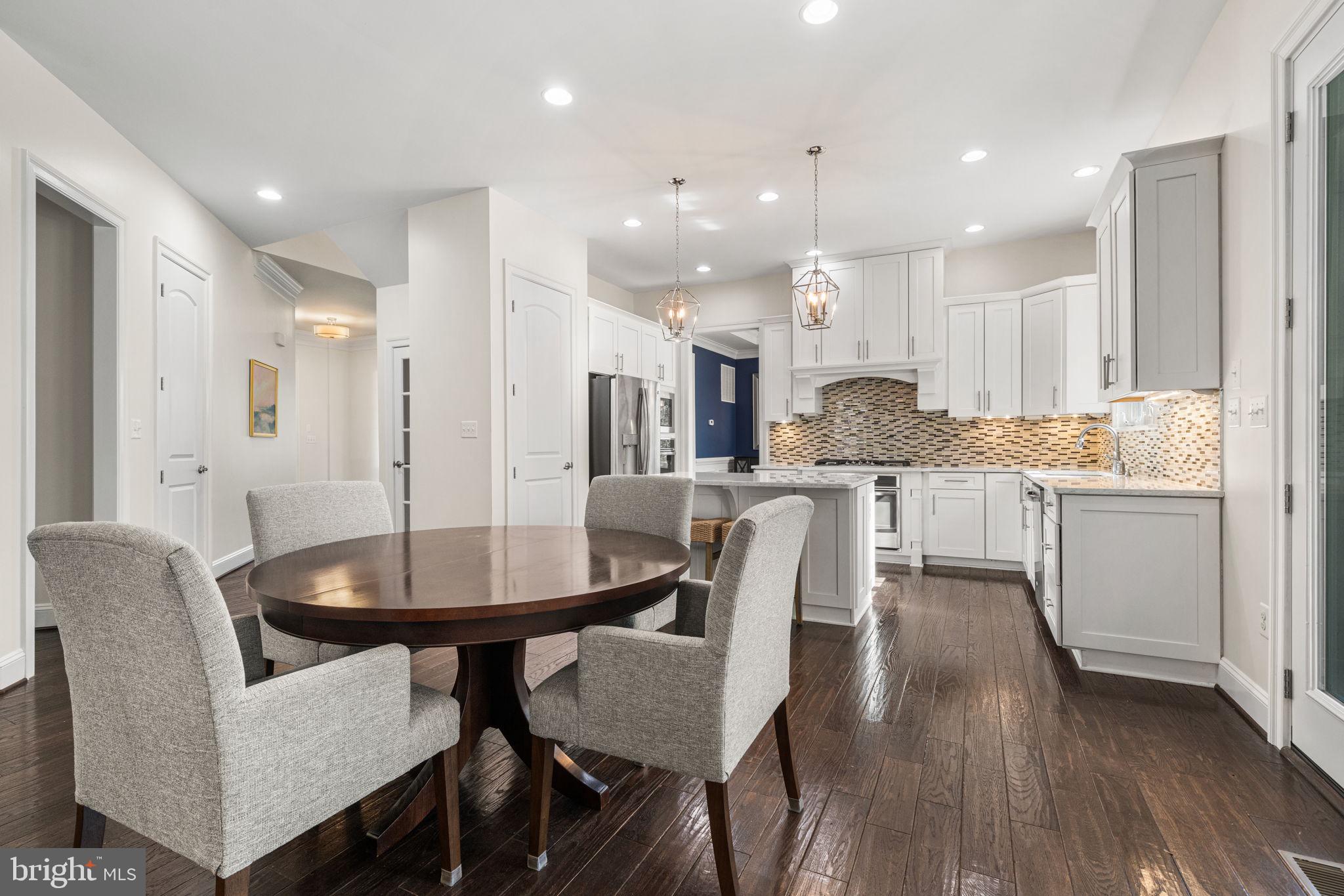 1385 Bishop Crest Ct, Alexandria, VA 22308 photo