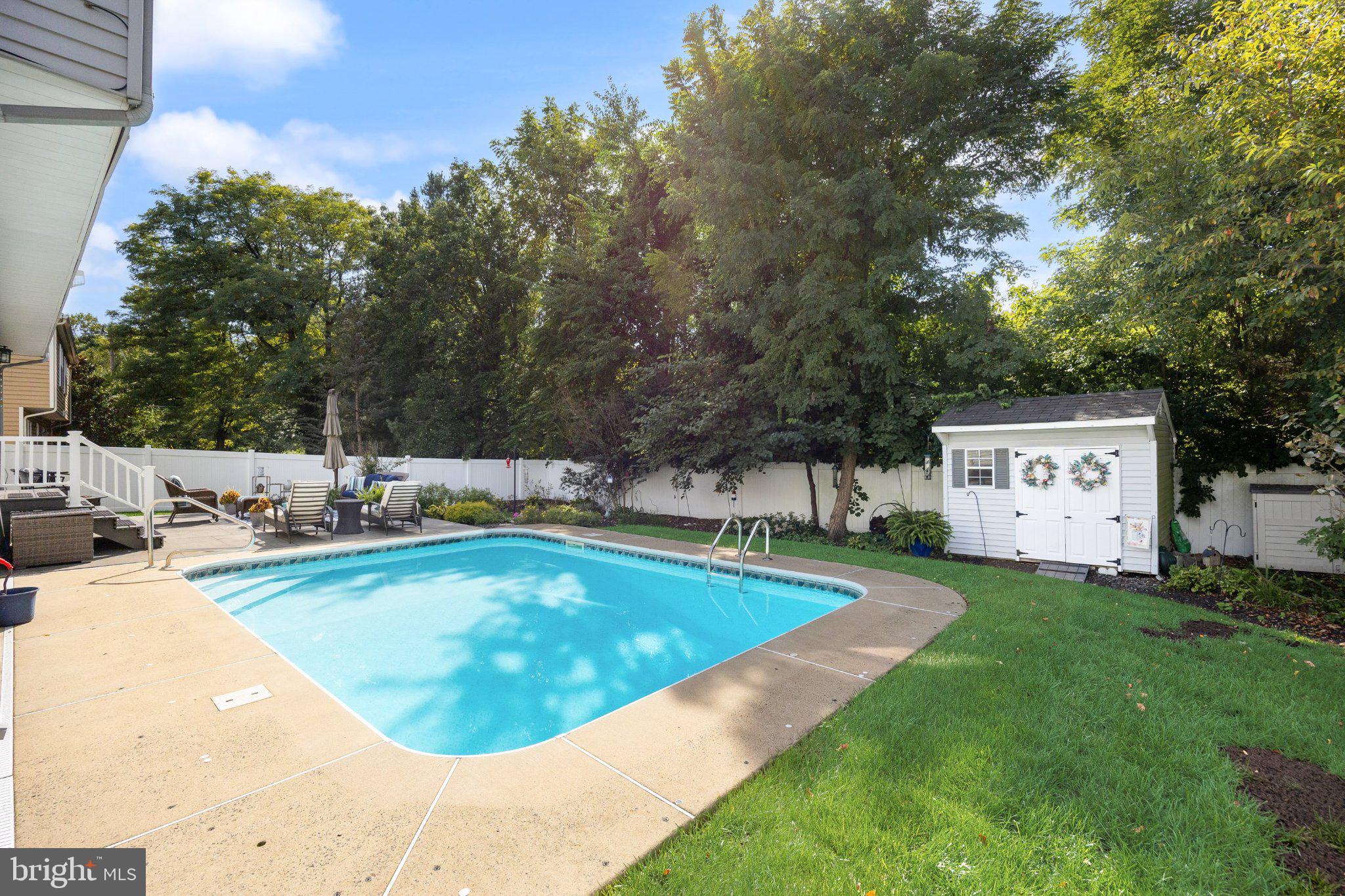 4 Clifford Ln, Marlton, NJ 08053 photo
