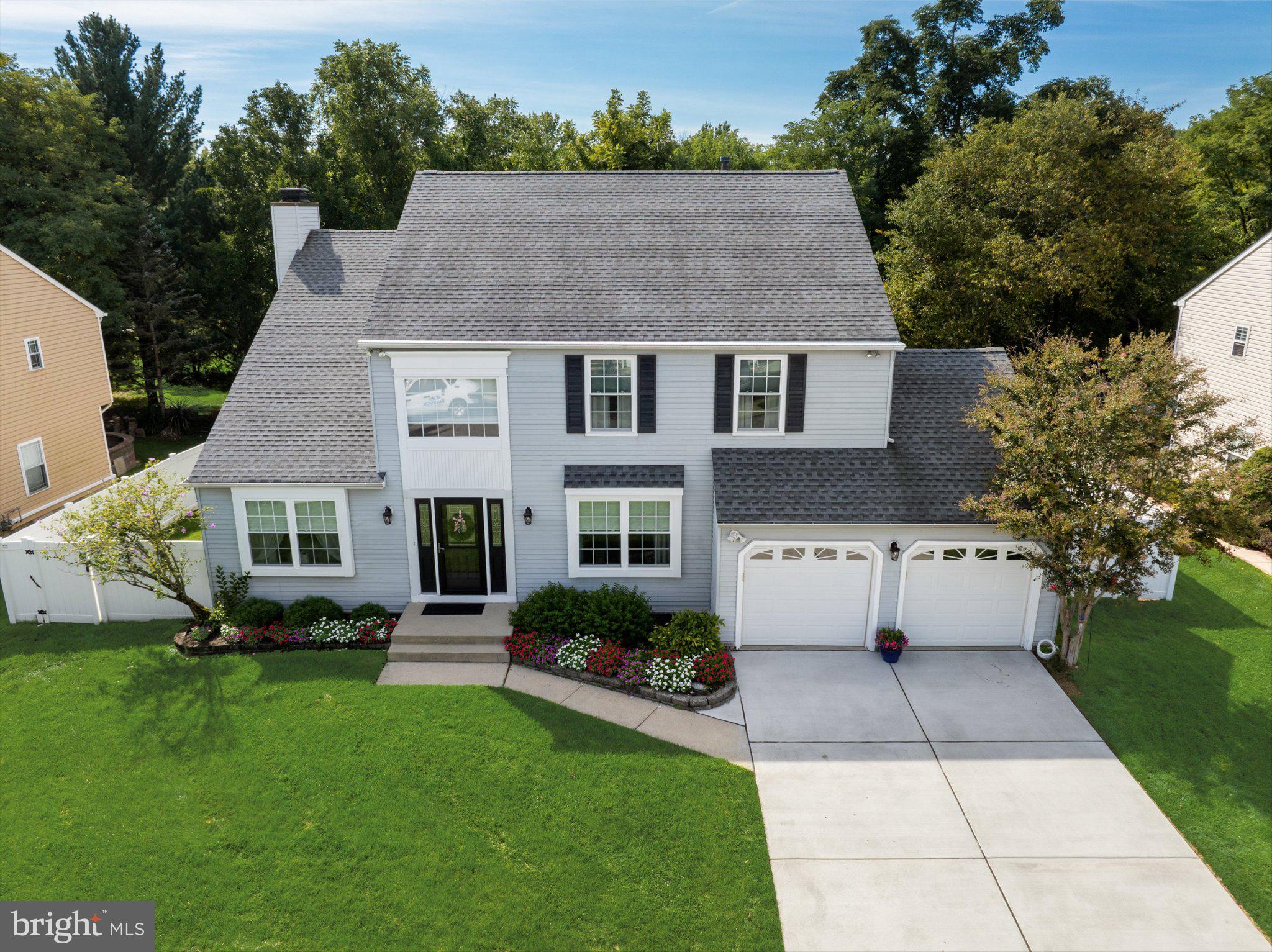 4 Clifford Ln, Marlton, NJ 08053