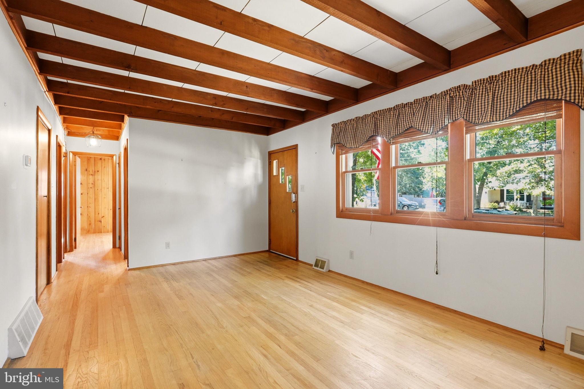 10 Woodland Ave, Medford, NJ 08055 photo