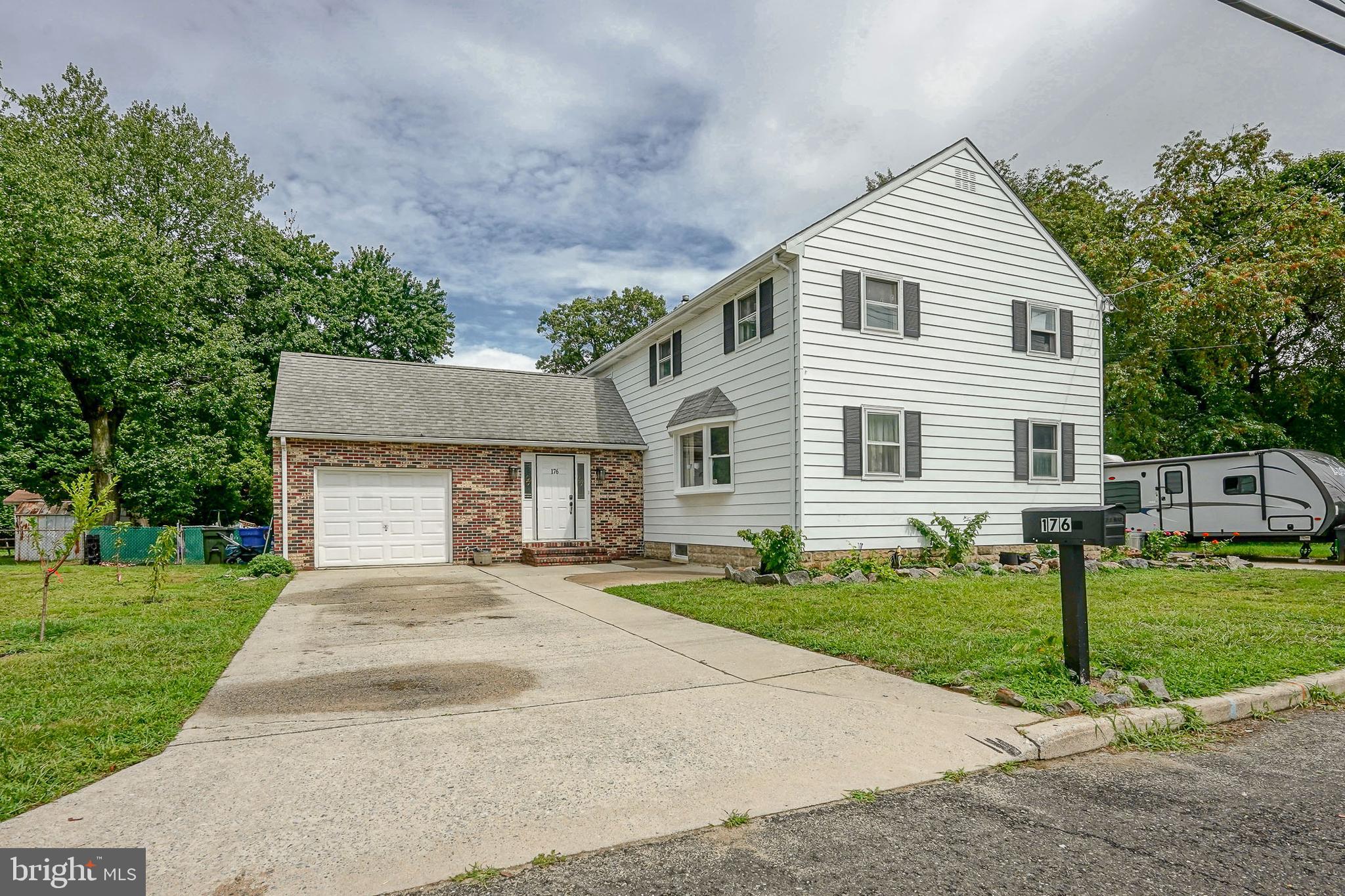 176 Columbia Ave, West Deptford, NJ 08086