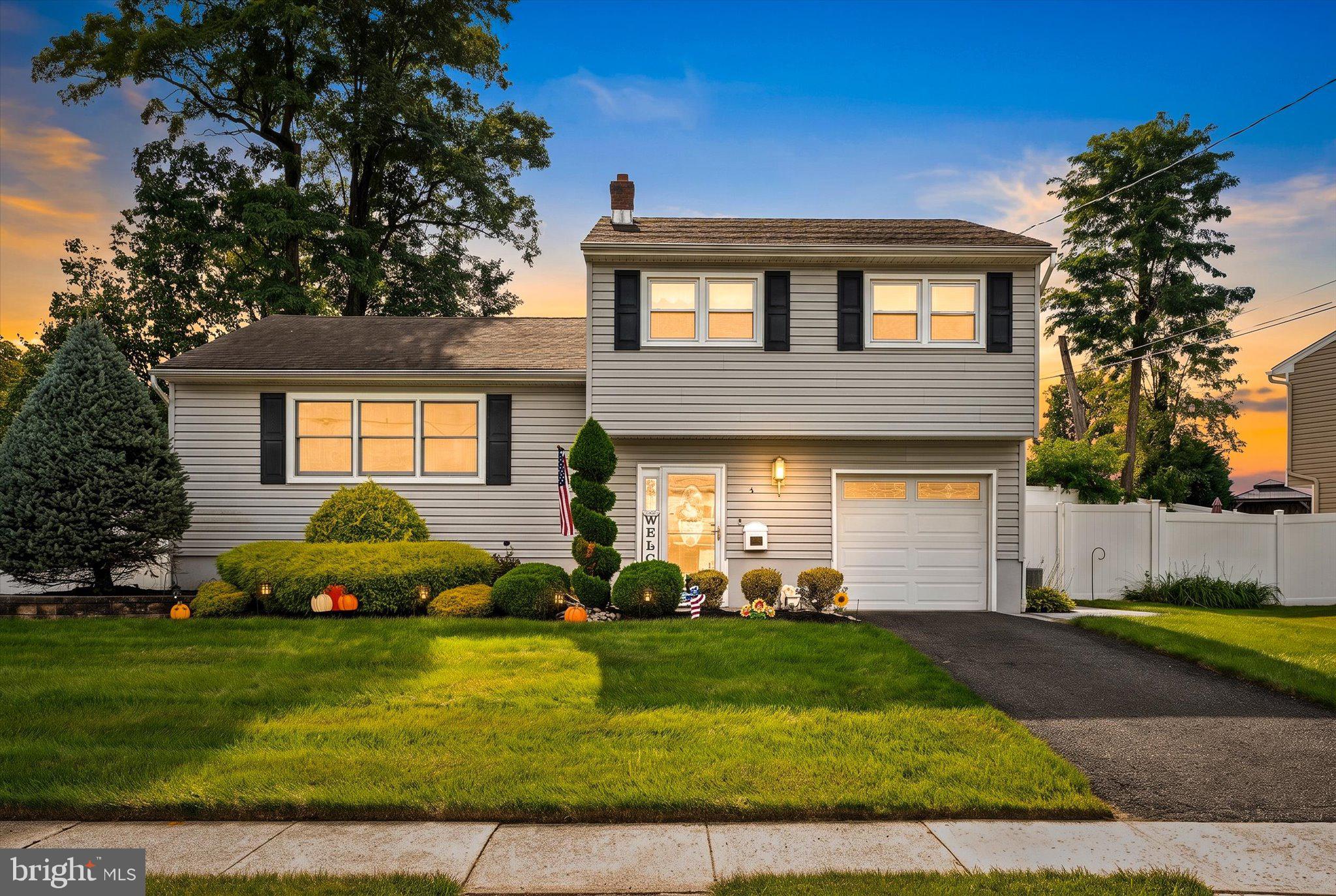 5 Ridgeview Rd, Jamesburg, NJ 08831