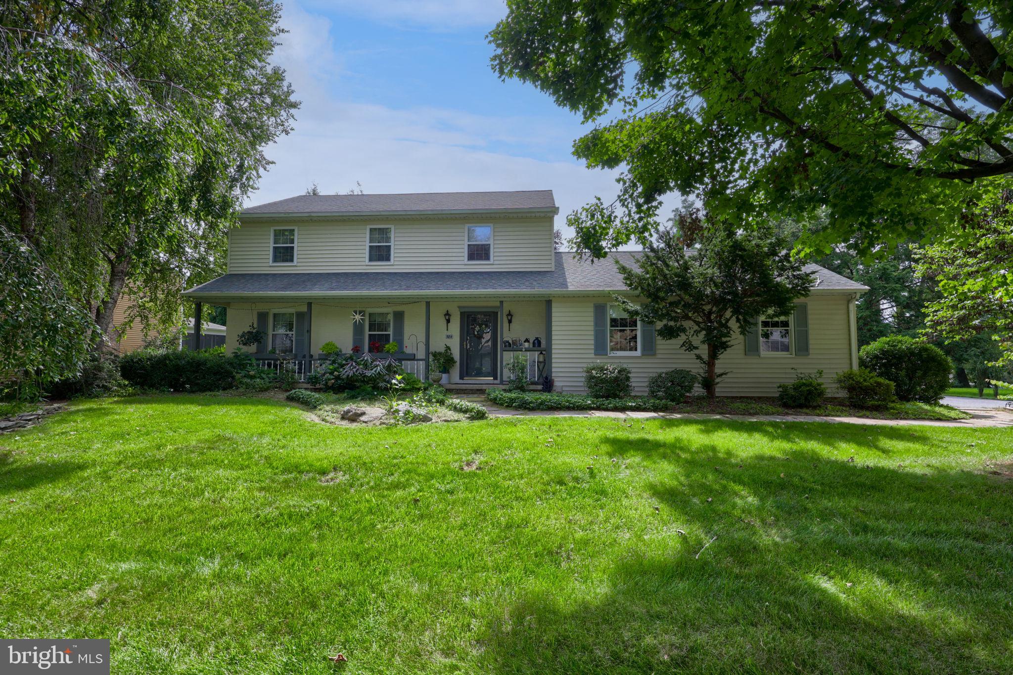 584 Laurel Ln, Lancaster, PA 17601