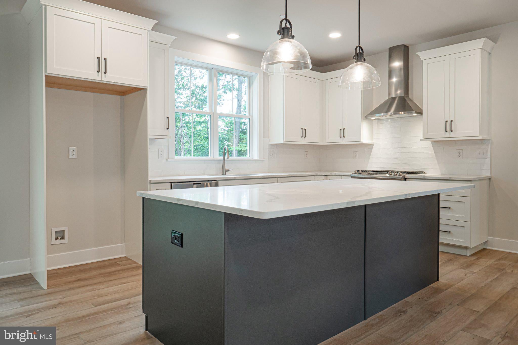 518 E South St, Kennett Square, PA 19348 photo