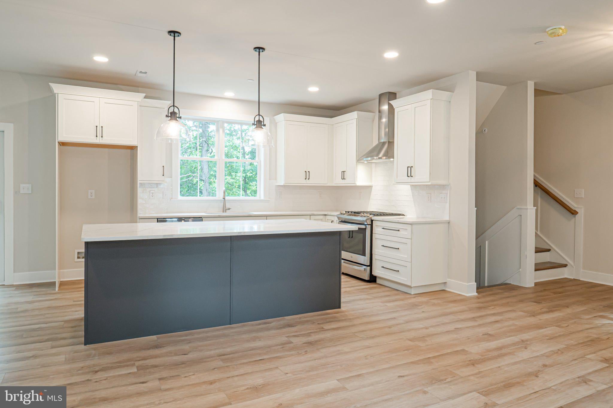 518 E South St, Kennett Square, PA 19348 photo