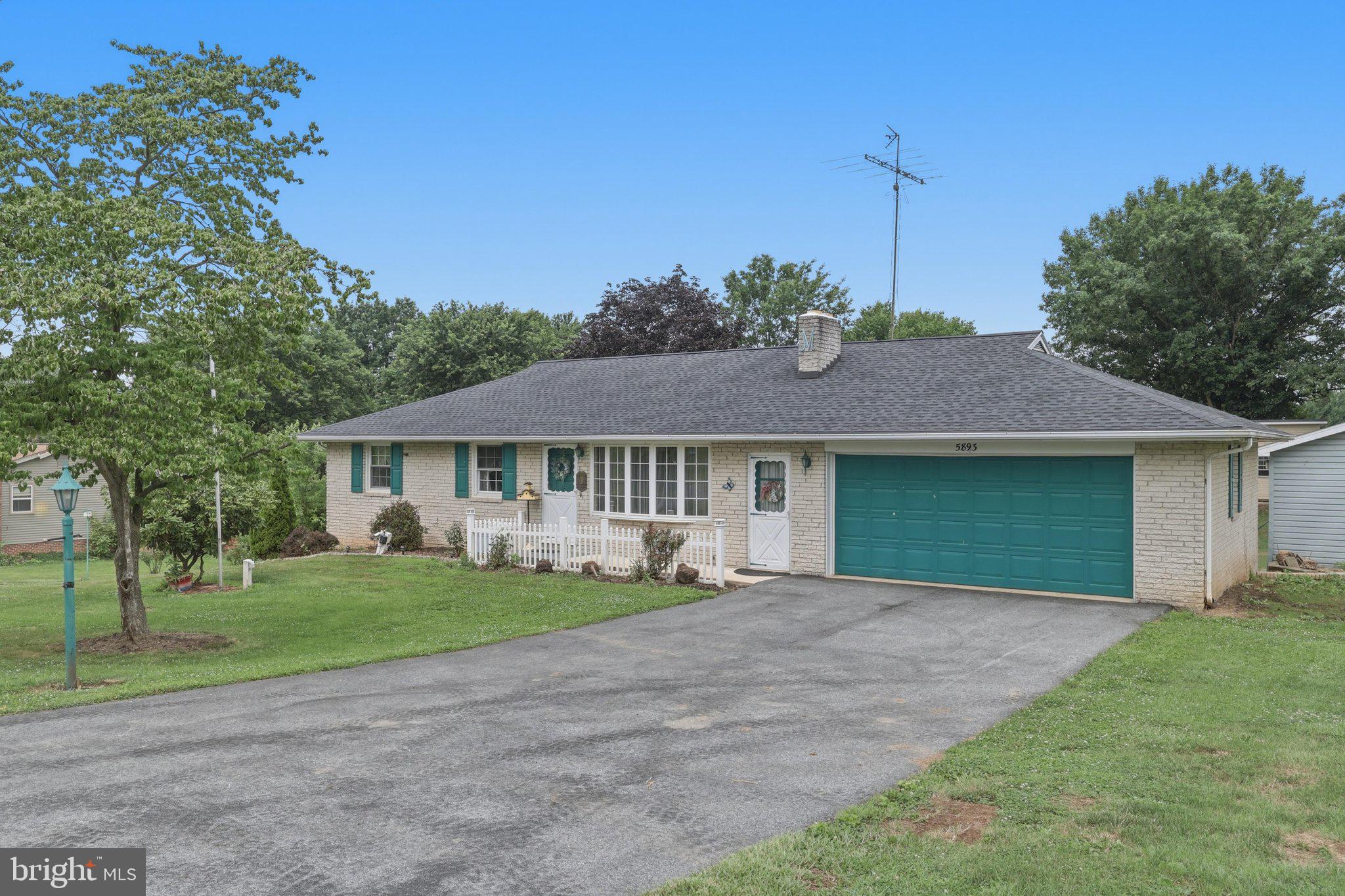 5893 Ambau Rd, Spring Grove, PA 17362