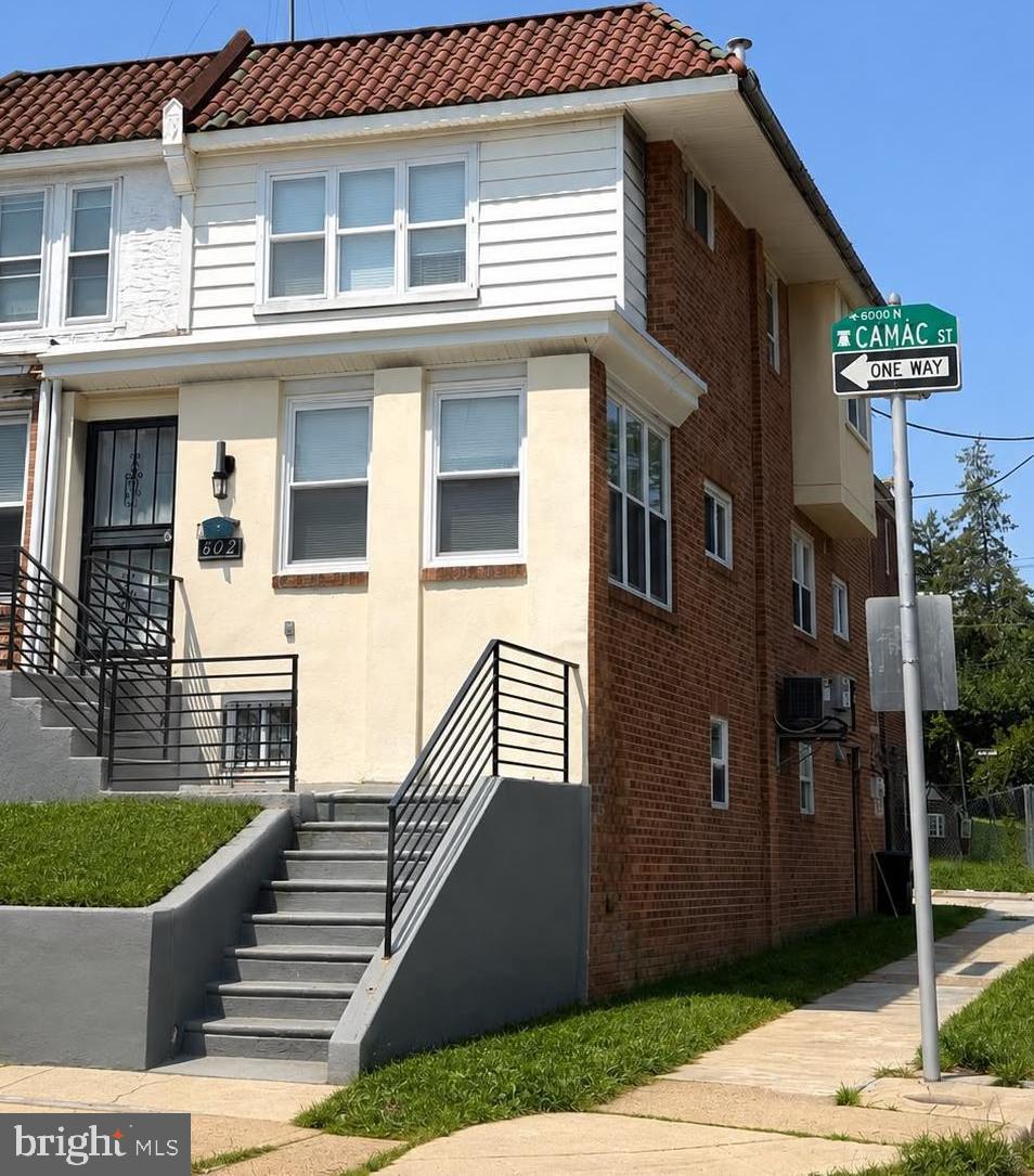 6062 Camac St, Philadelphia, PA 19141