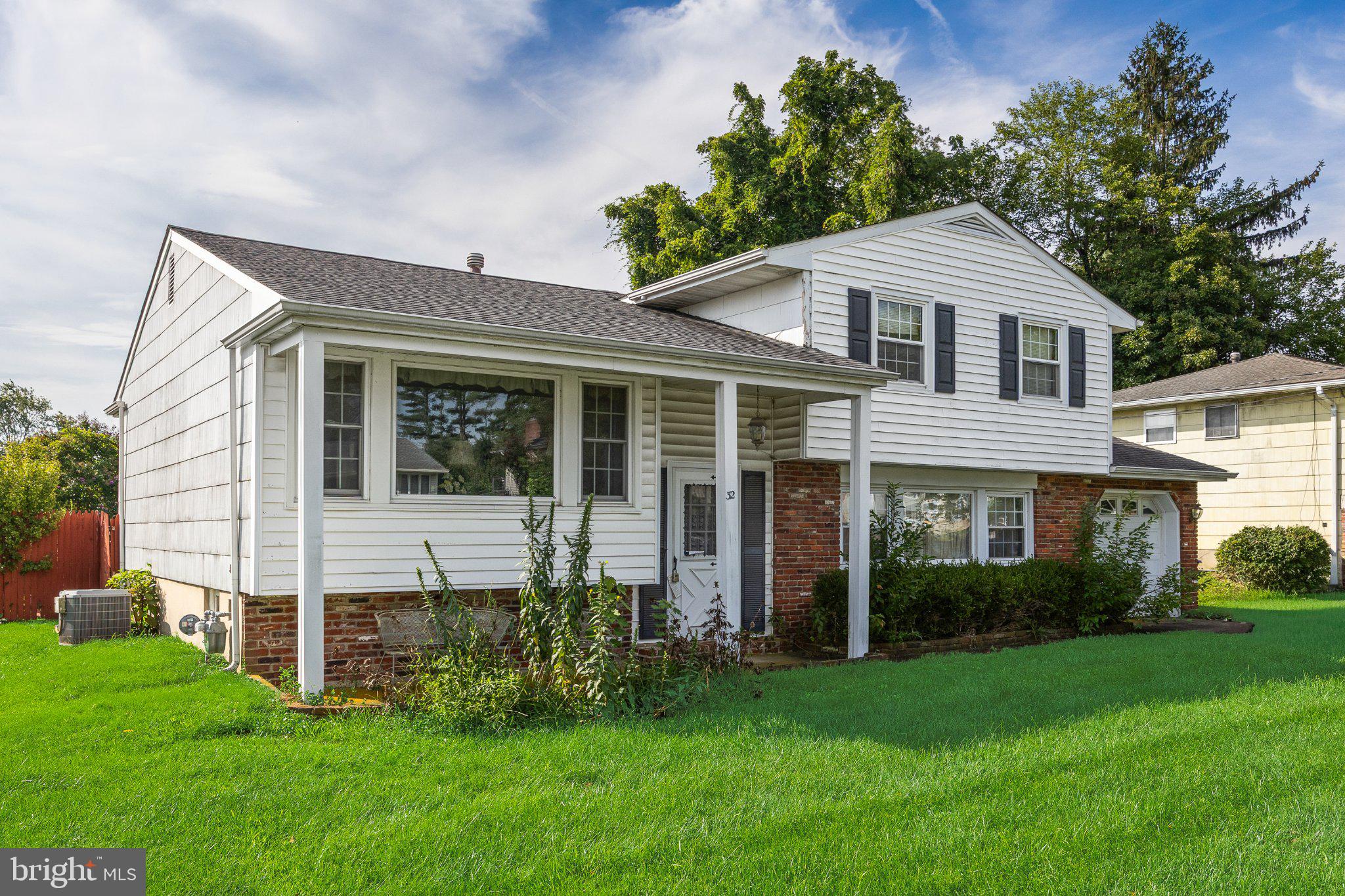 32 Suburban Blvd, Delran, NJ 08075 photo