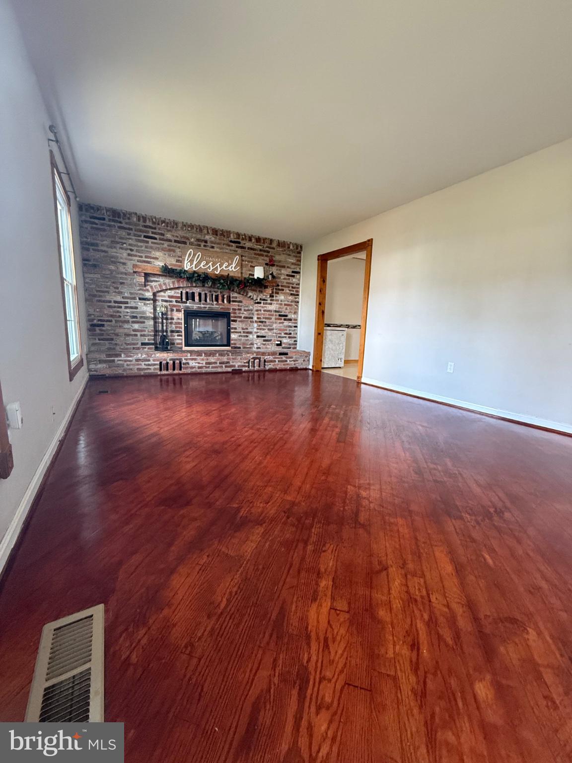 932 Winterhaven Dr, Gambrills, MD 21054 photo