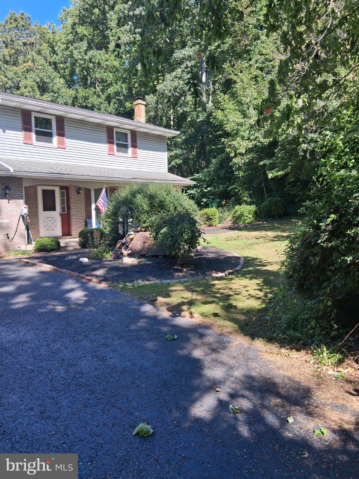 1005 Mill Hill Rd, East Greenville, PA 18041 photo