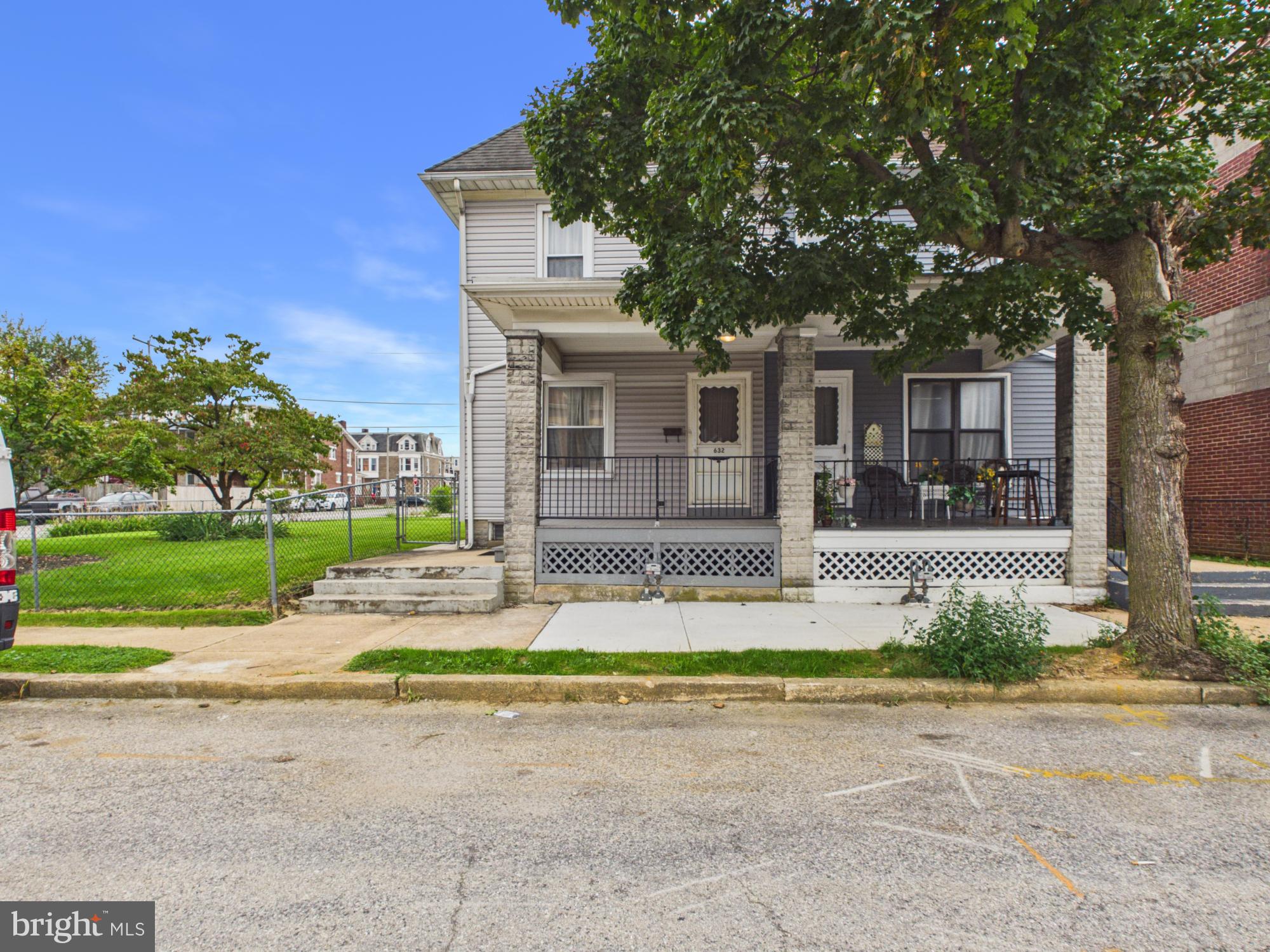 632 York St, York, PA 17403 photo