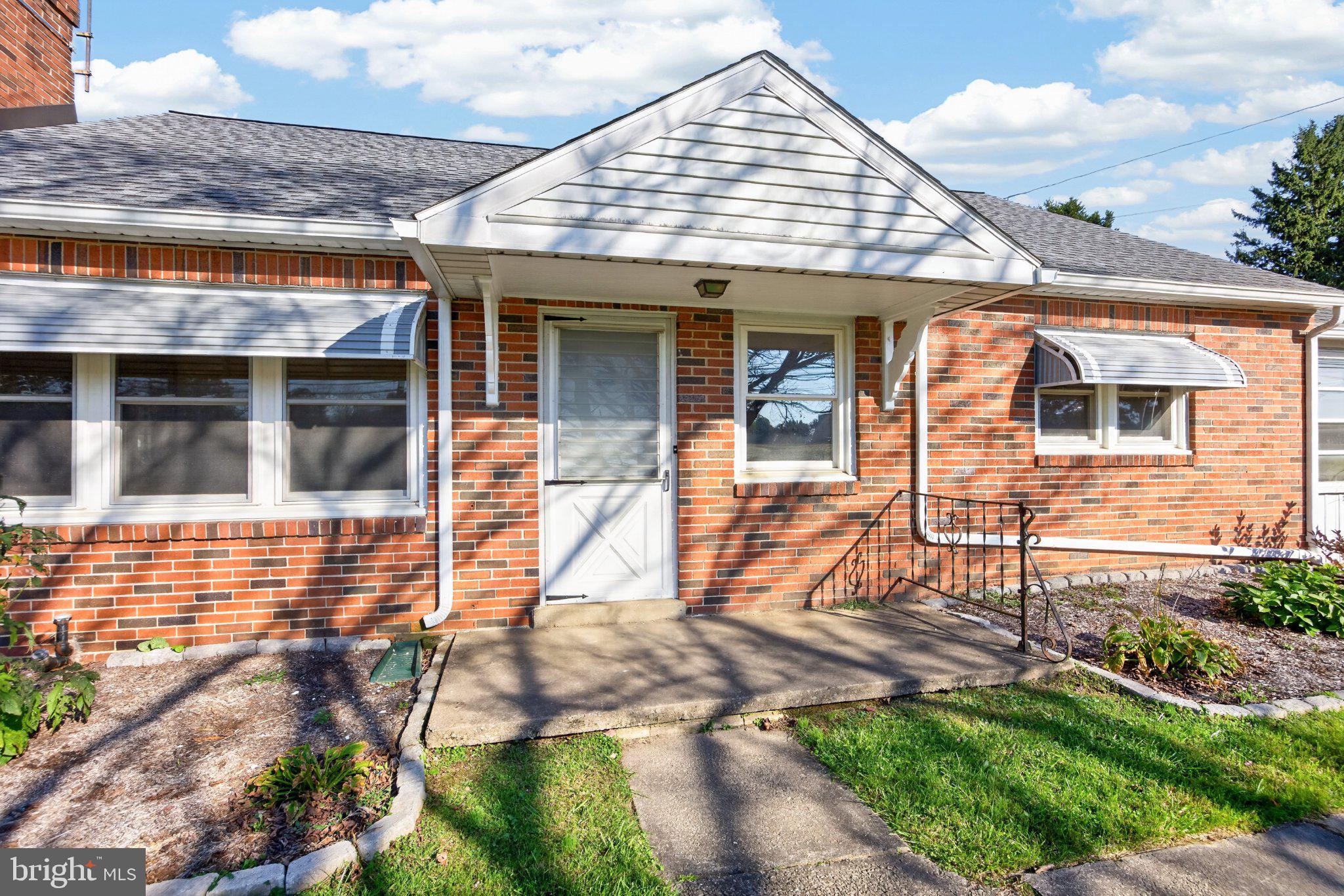 615 Doe Run Rd, Coatesville, PA 19320 photo