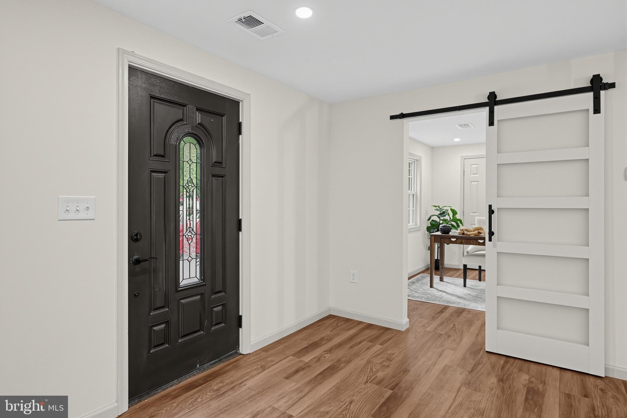 4109 Mill Rd, Alexandria, VA 22309 photo