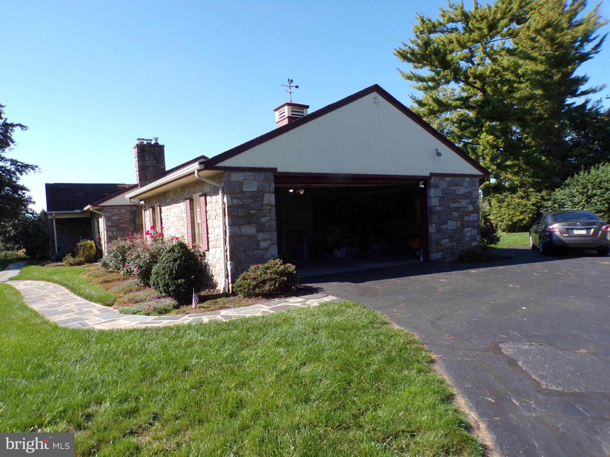 309 Hain Ave, Reading, PA 19605 photo