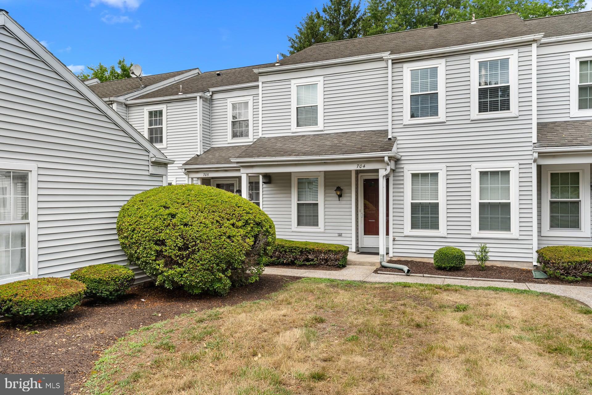 704 Cambridge Ct, Palmyra, PA 17078