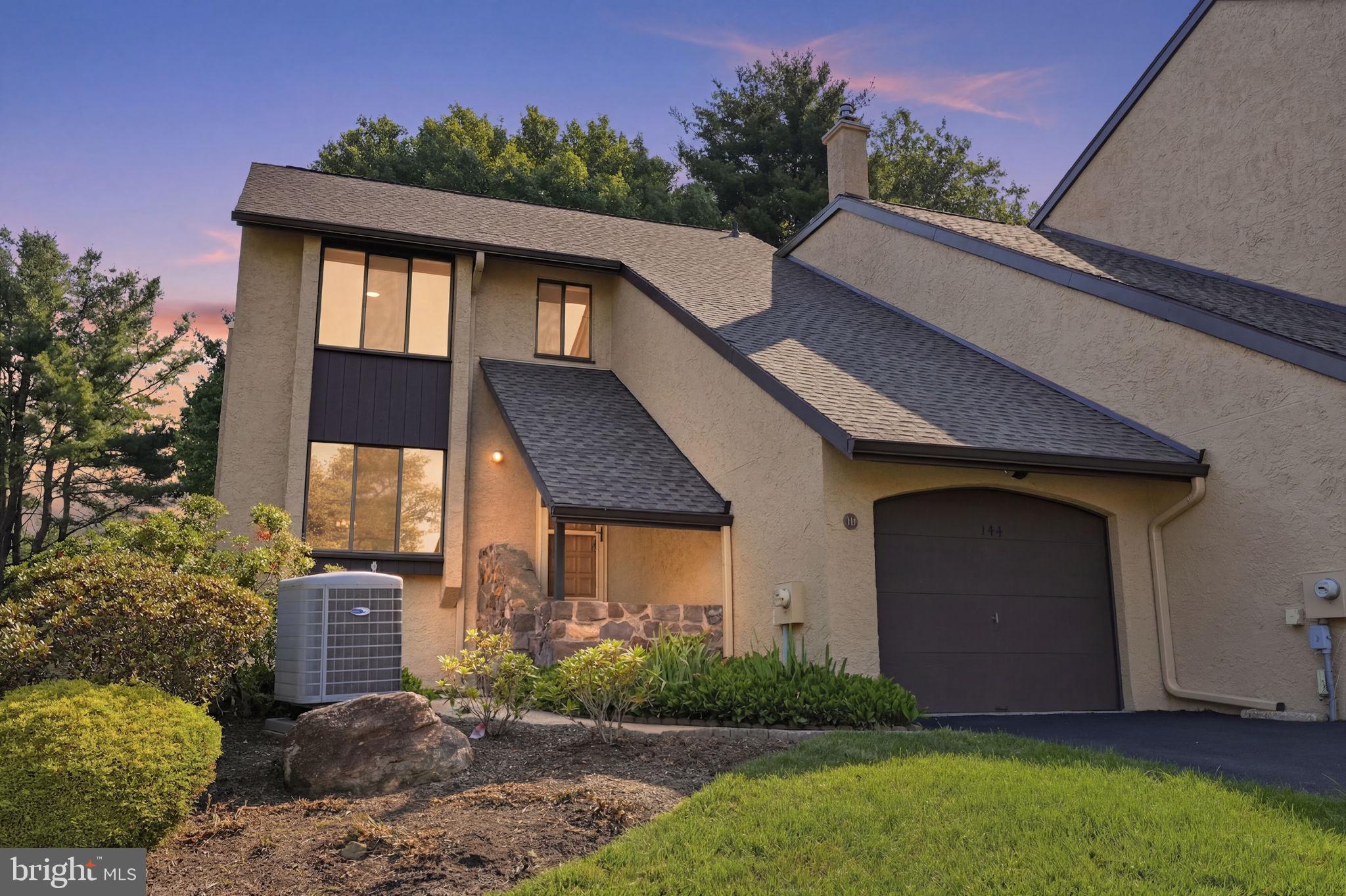 144 Golf Club Dr, Langhorne, PA 19047 photo