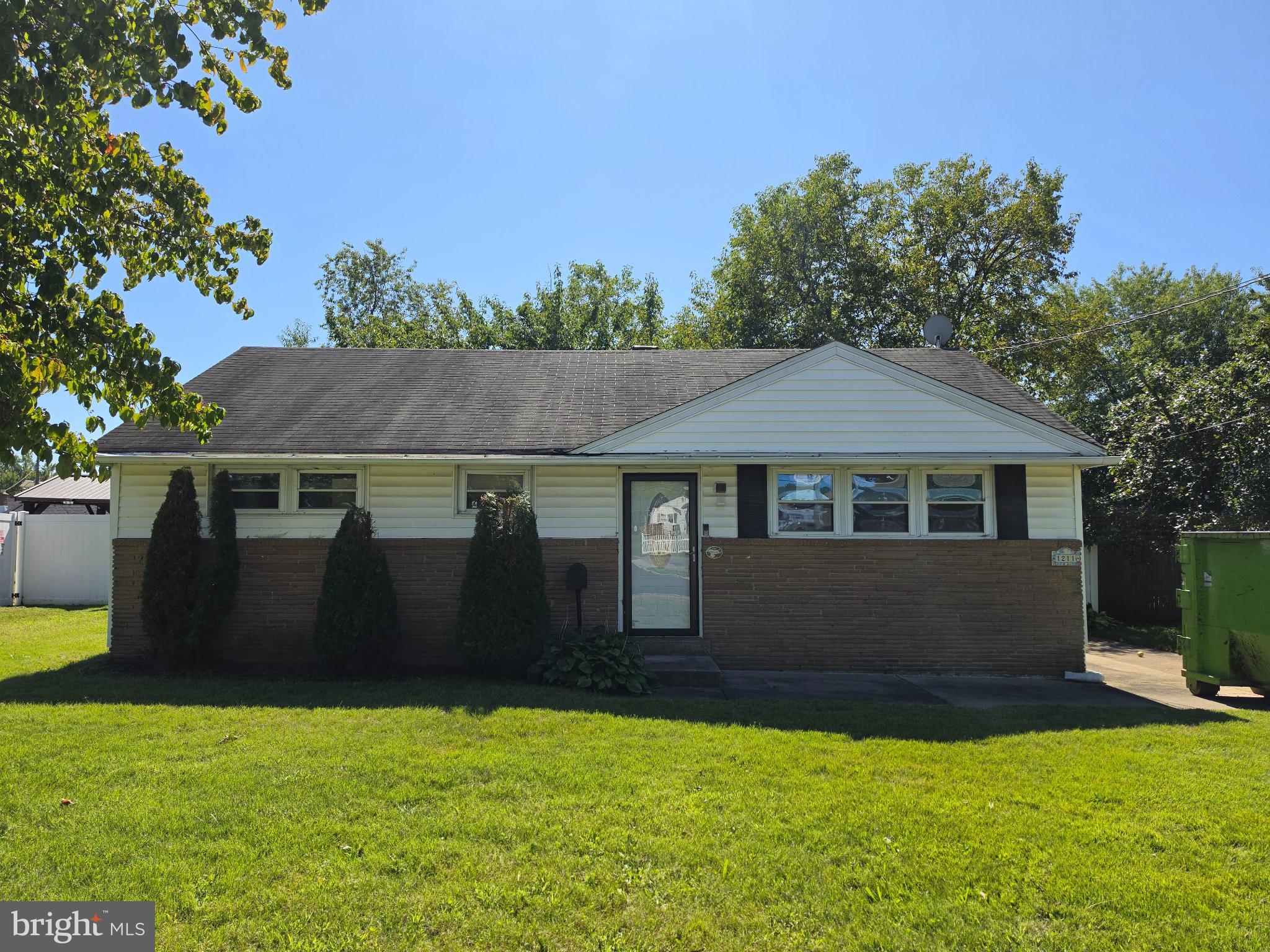 1211 Cooper St, Woodbury, NJ 08096