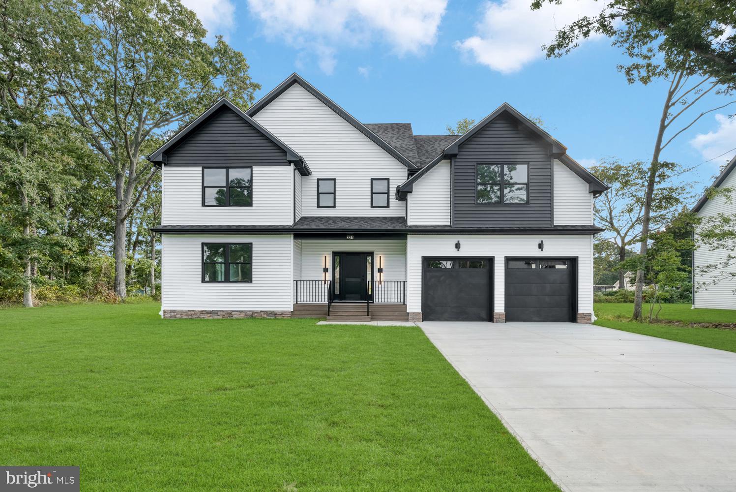 327 Arlington Ave, Bayville, NJ 08721