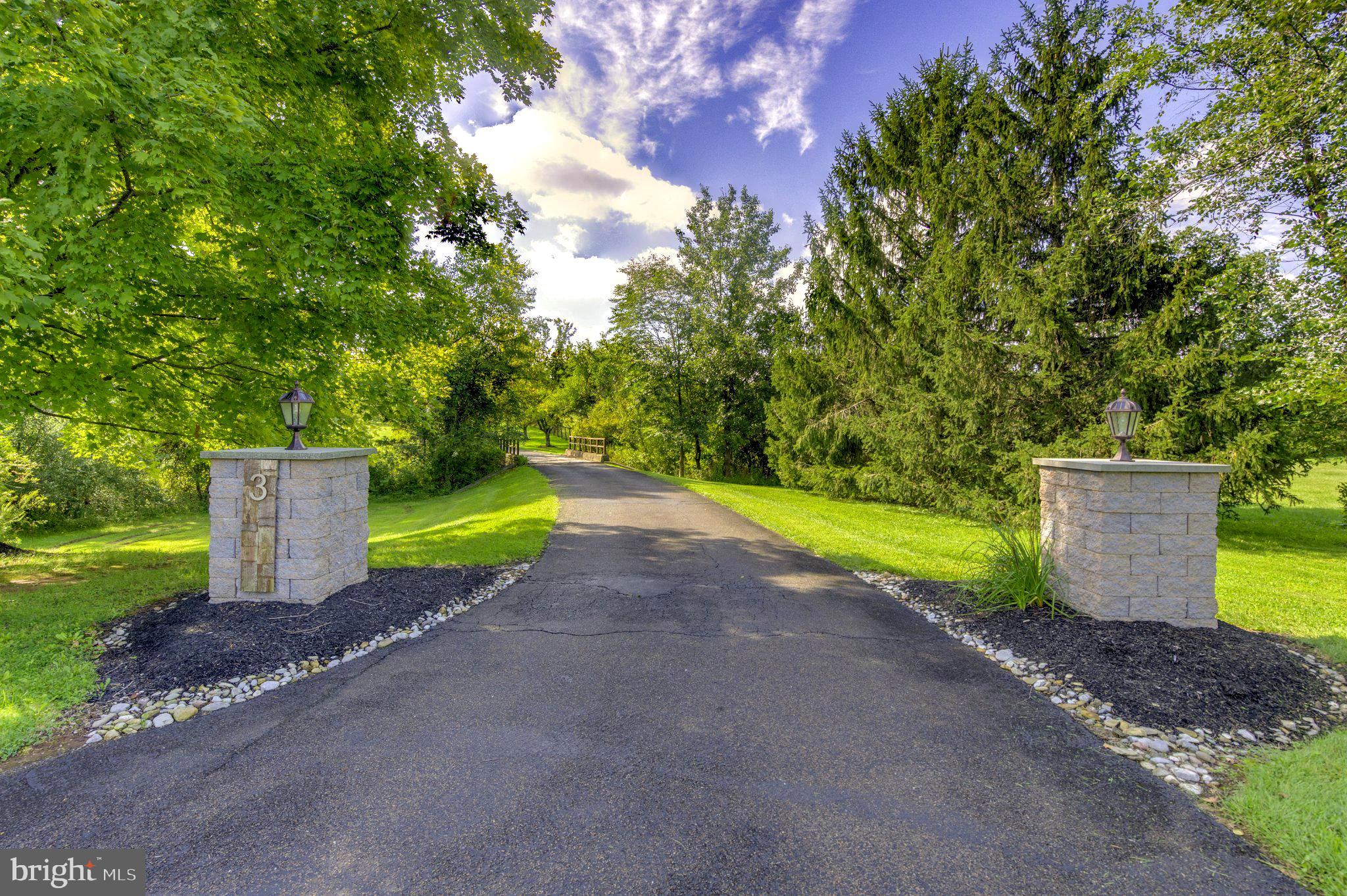 3 Dionis Ct, Pennington, NJ 08534 photo