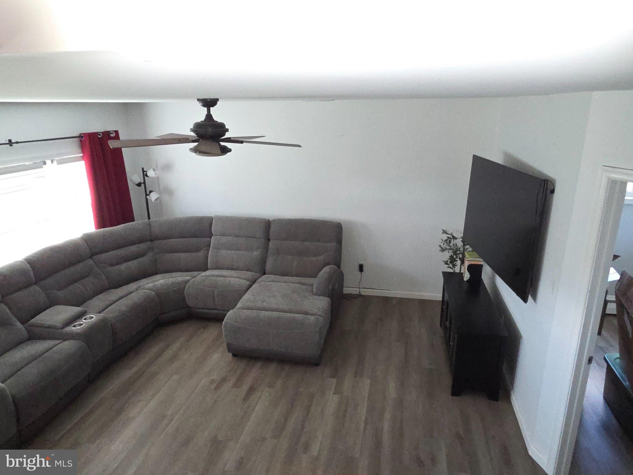 2863 Nautilus Rd, Philadelphia, PA 19154 photo