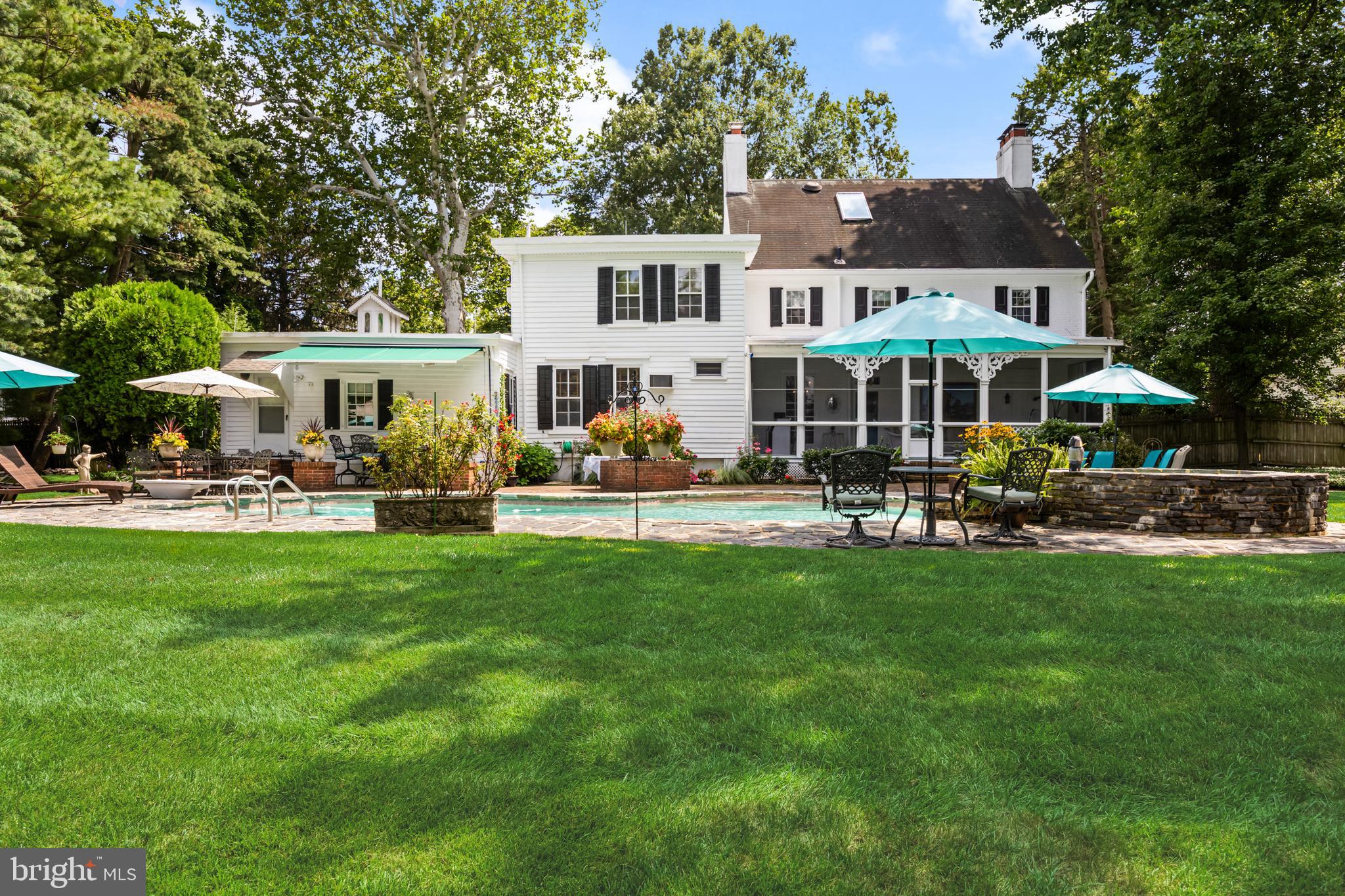 55 Mecray Ln, Maple Shade, NJ 08052 photo