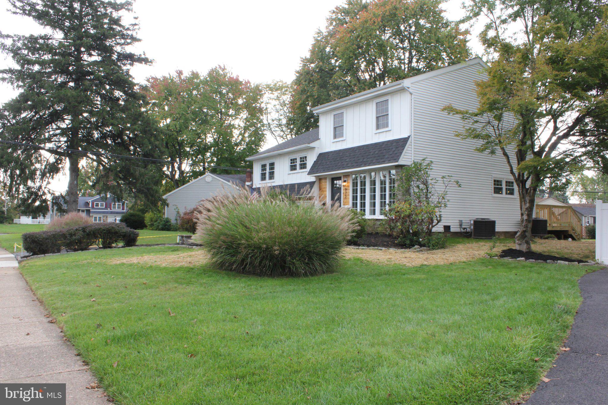 972 Windsor Rd, Warminster, PA 18974 photo