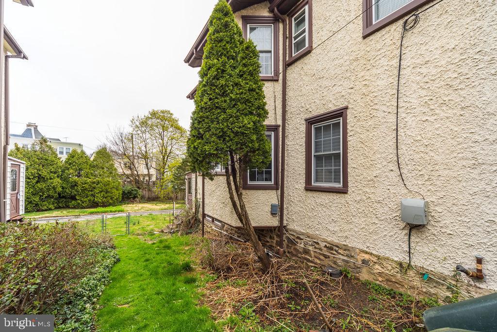 373 Upland Way, Drexel Hill, PA 19026 photo
