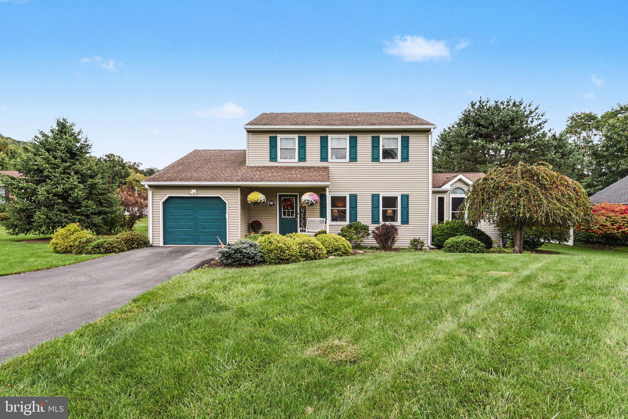 18 Cold Spring Rd, Dillsburg, PA 17019