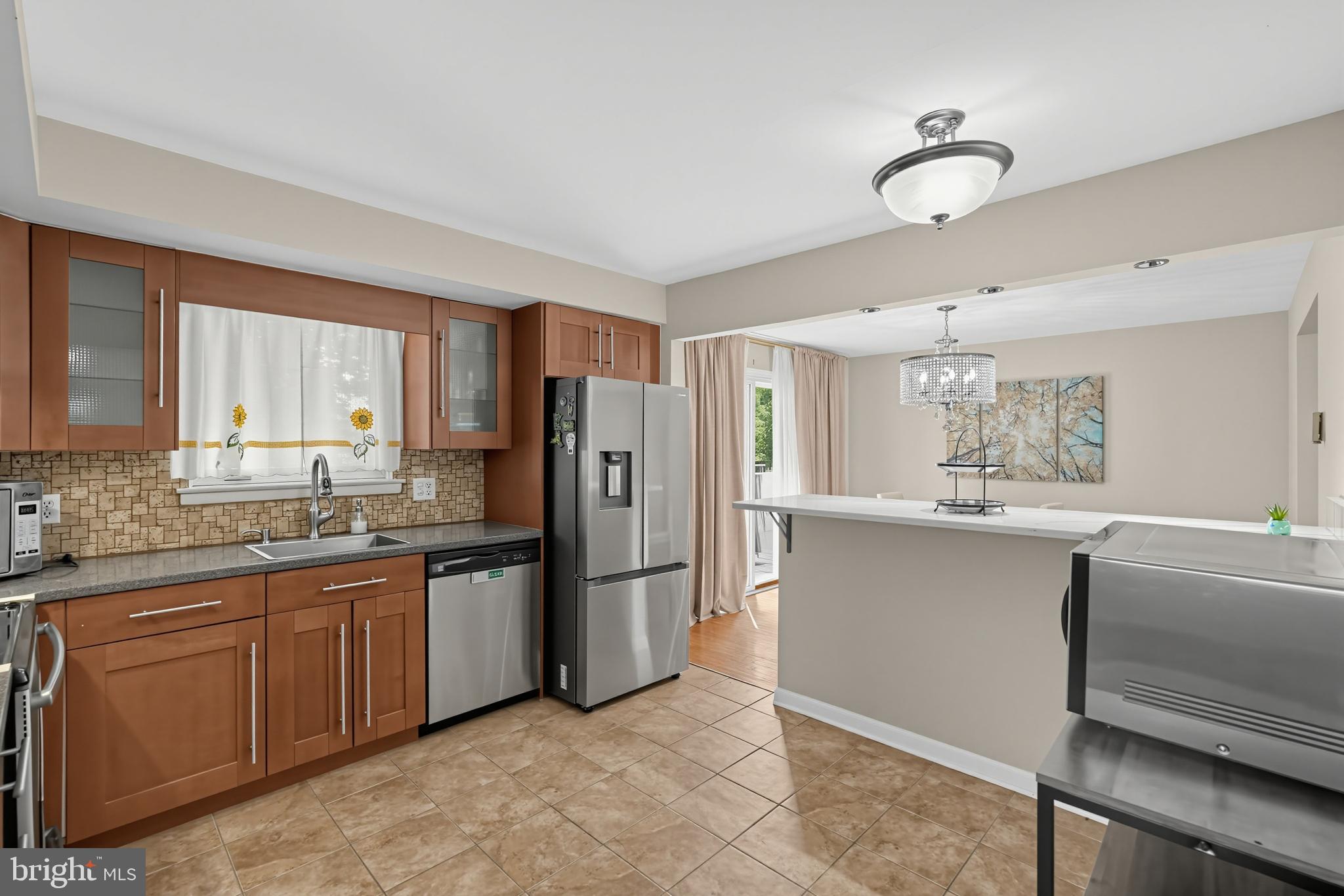 406 Reese St, Folsom, PA 19033 photo