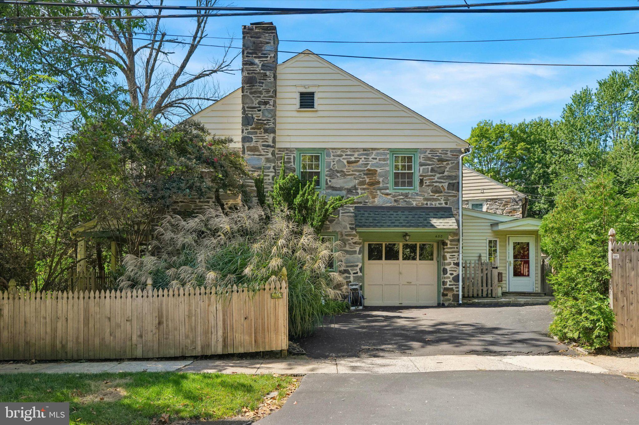 430 Mcclenaghan Mill Rd, Wynnewood, PA 19096 photo
