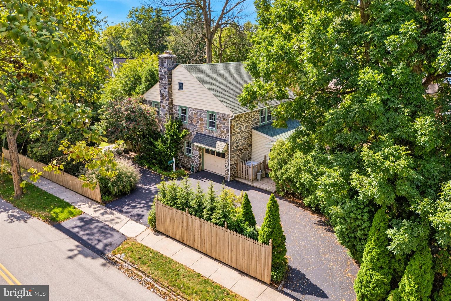 430 Mcclenaghan Mill Rd, Wynnewood, PA 19096 photo