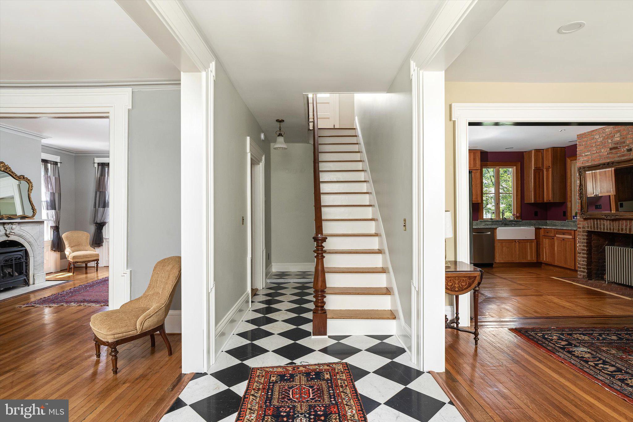302 S Main St, Hightstown, NJ 08520 photo