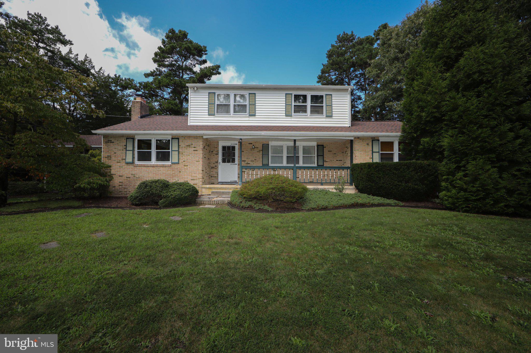 231 Cedarbrook Rd, Sicklerville, NJ 08081