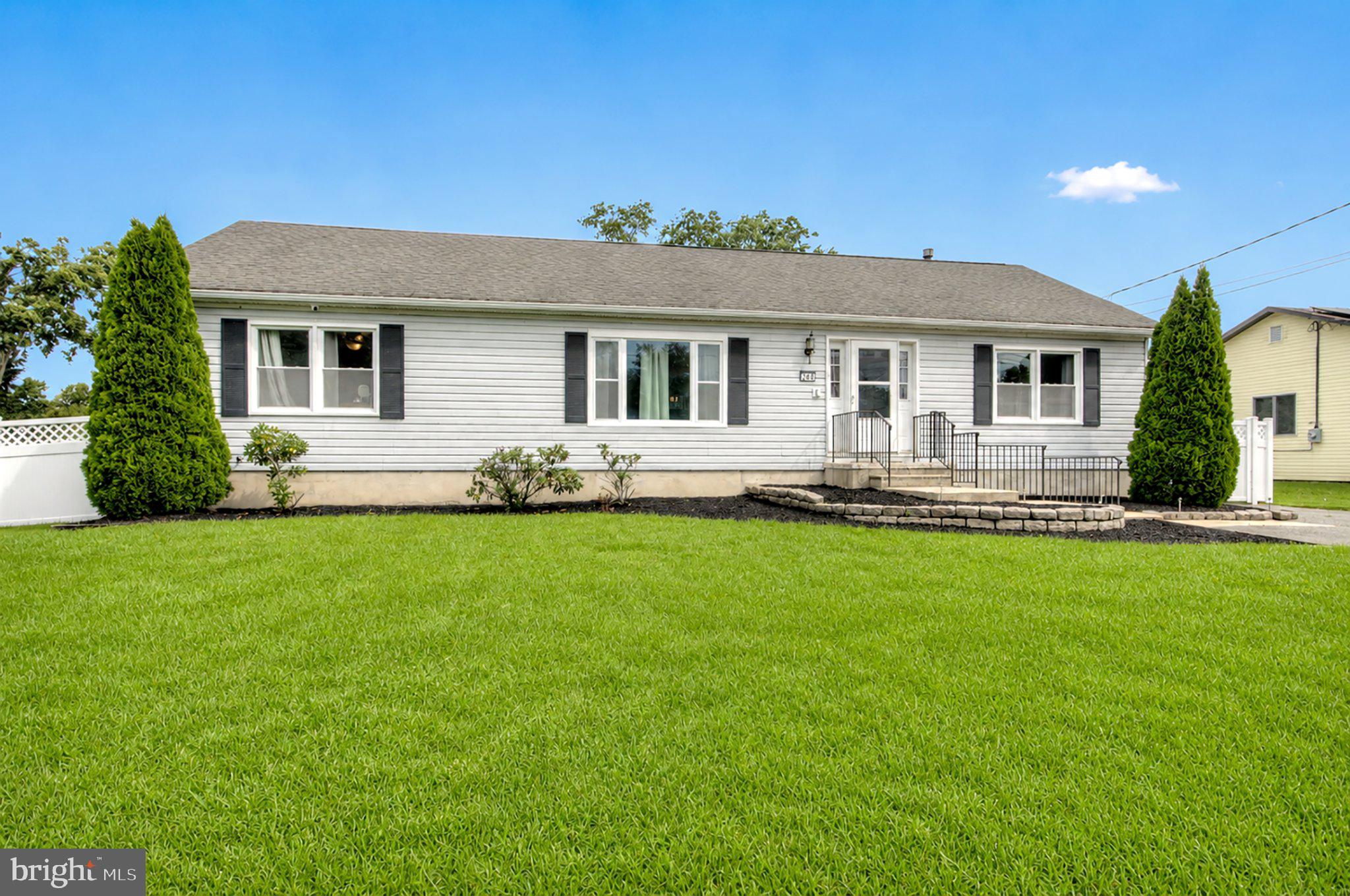 208 W Arctic Ave, Minotola, NJ 08341 photo