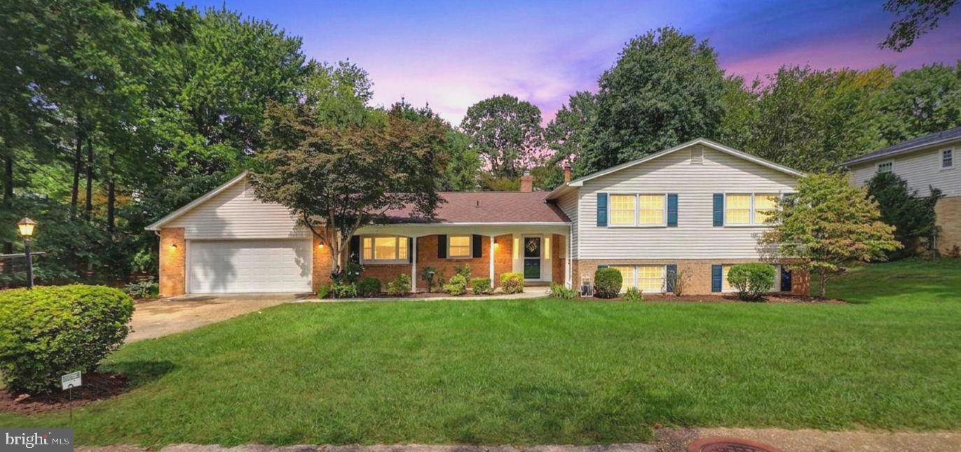 1324 Towlston Rd, Vienna, VA 22182