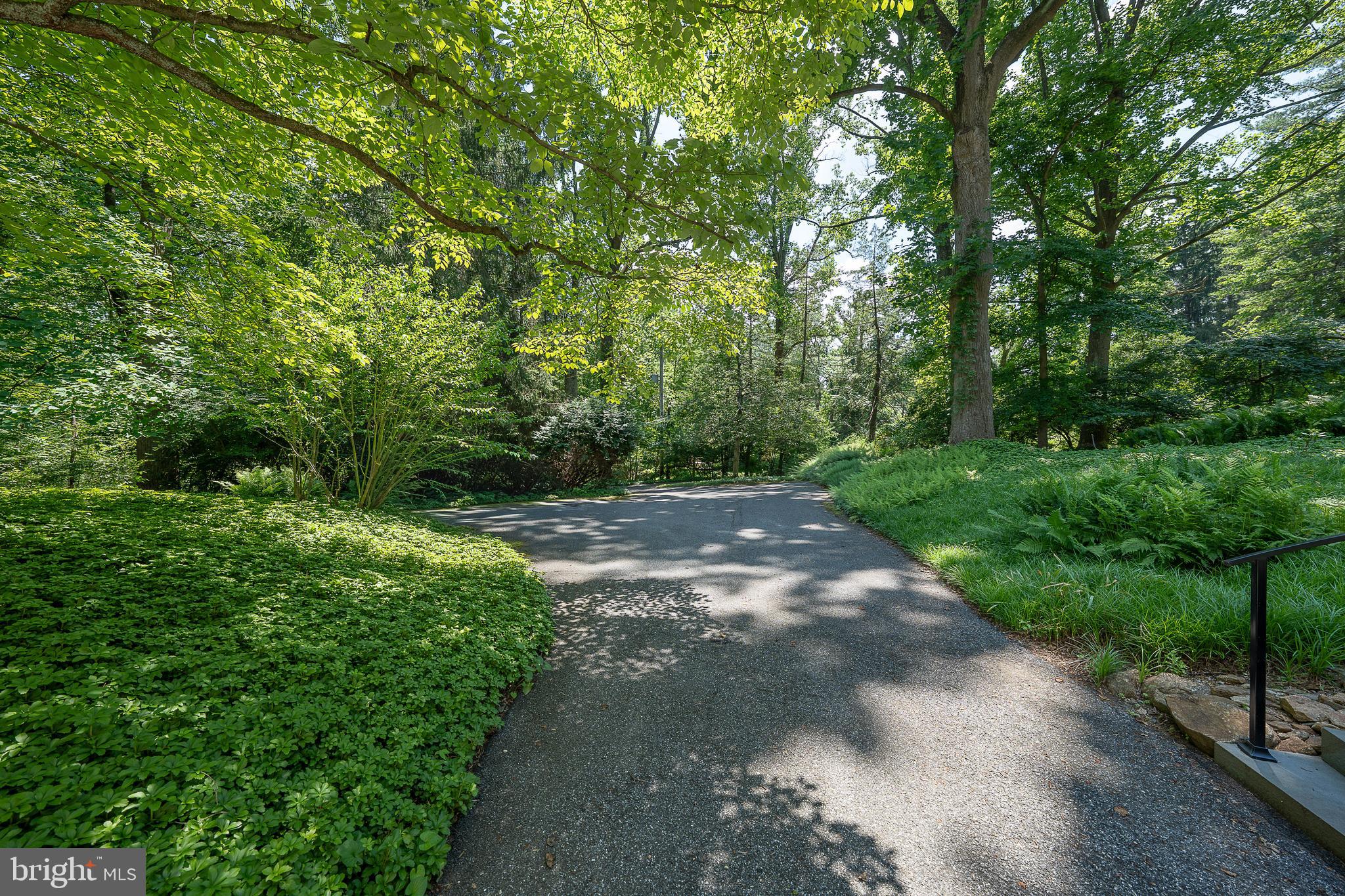 932 Westtown Rd, West Chester, PA 19382 photo