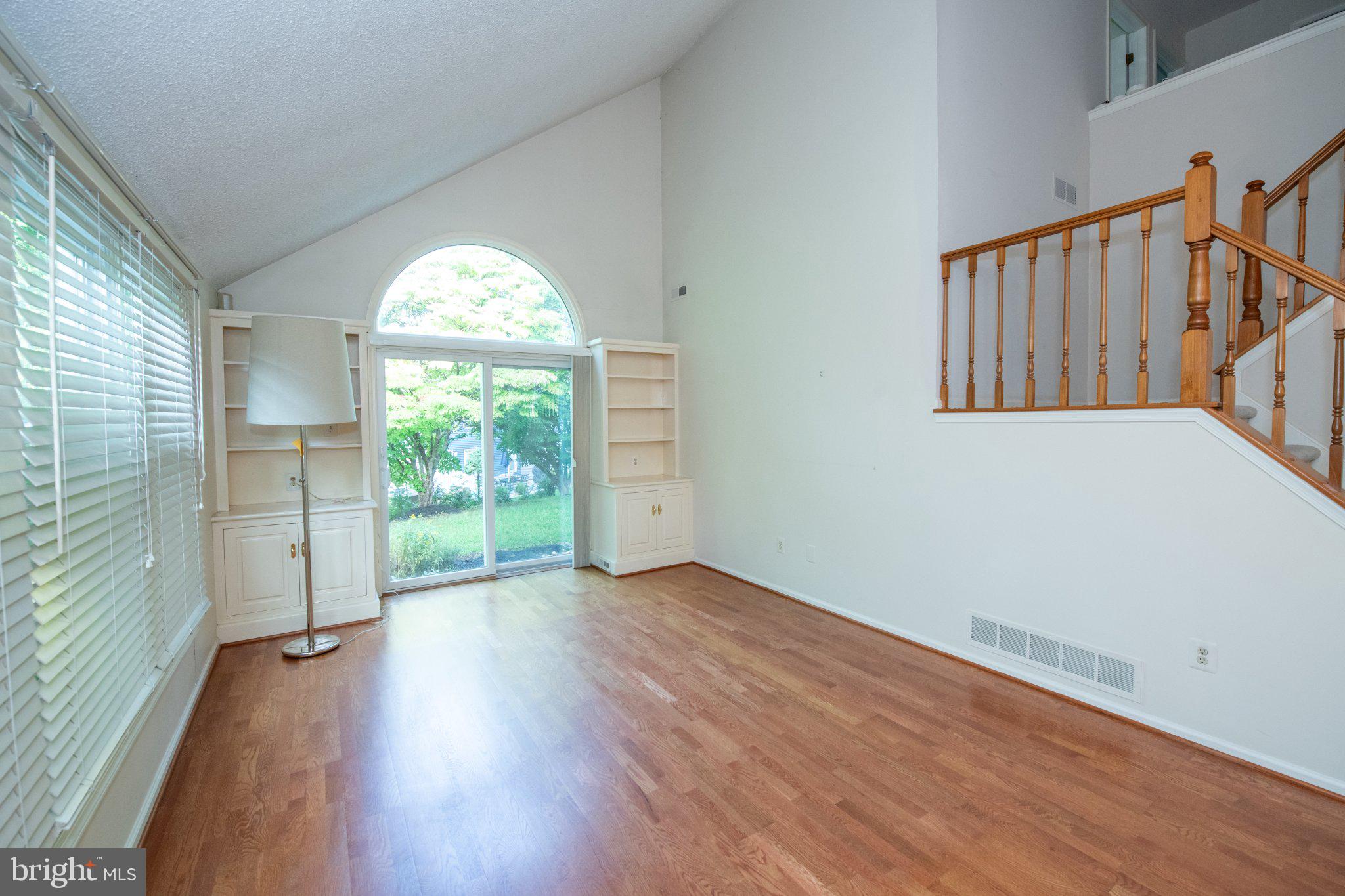 11 Gaylord Ct, Newtown, PA 18940 photo