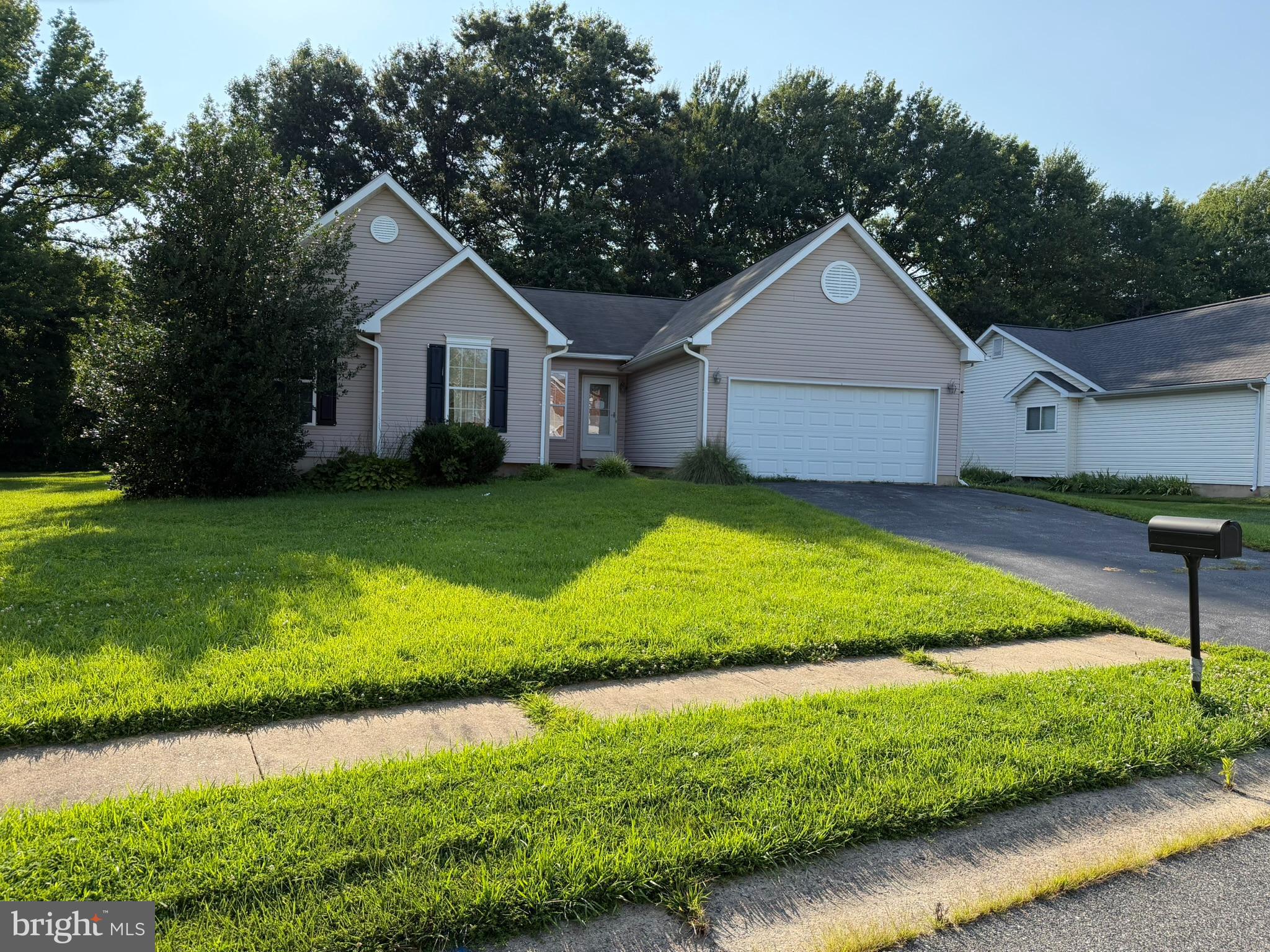 128 Willamette Dr, Bear, DE 19701