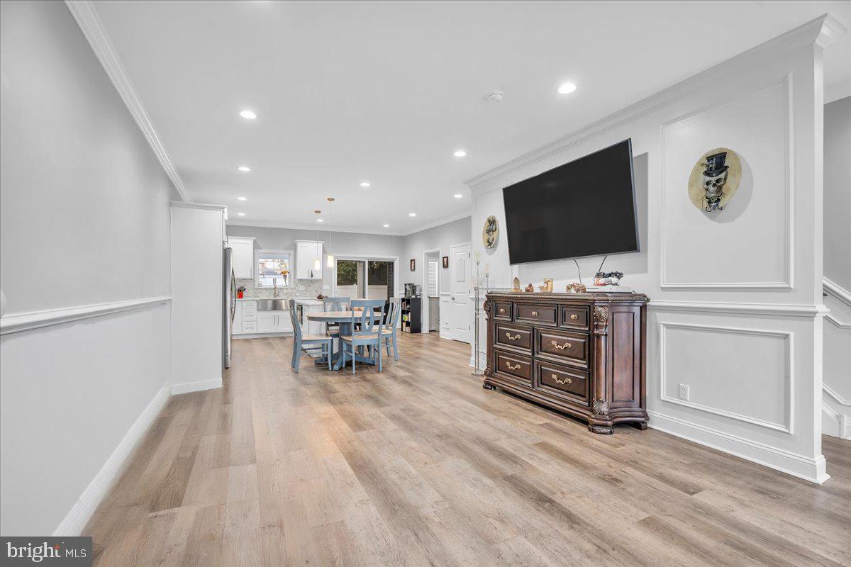 130 Kossuth St, Riverside, NJ 08075 photo