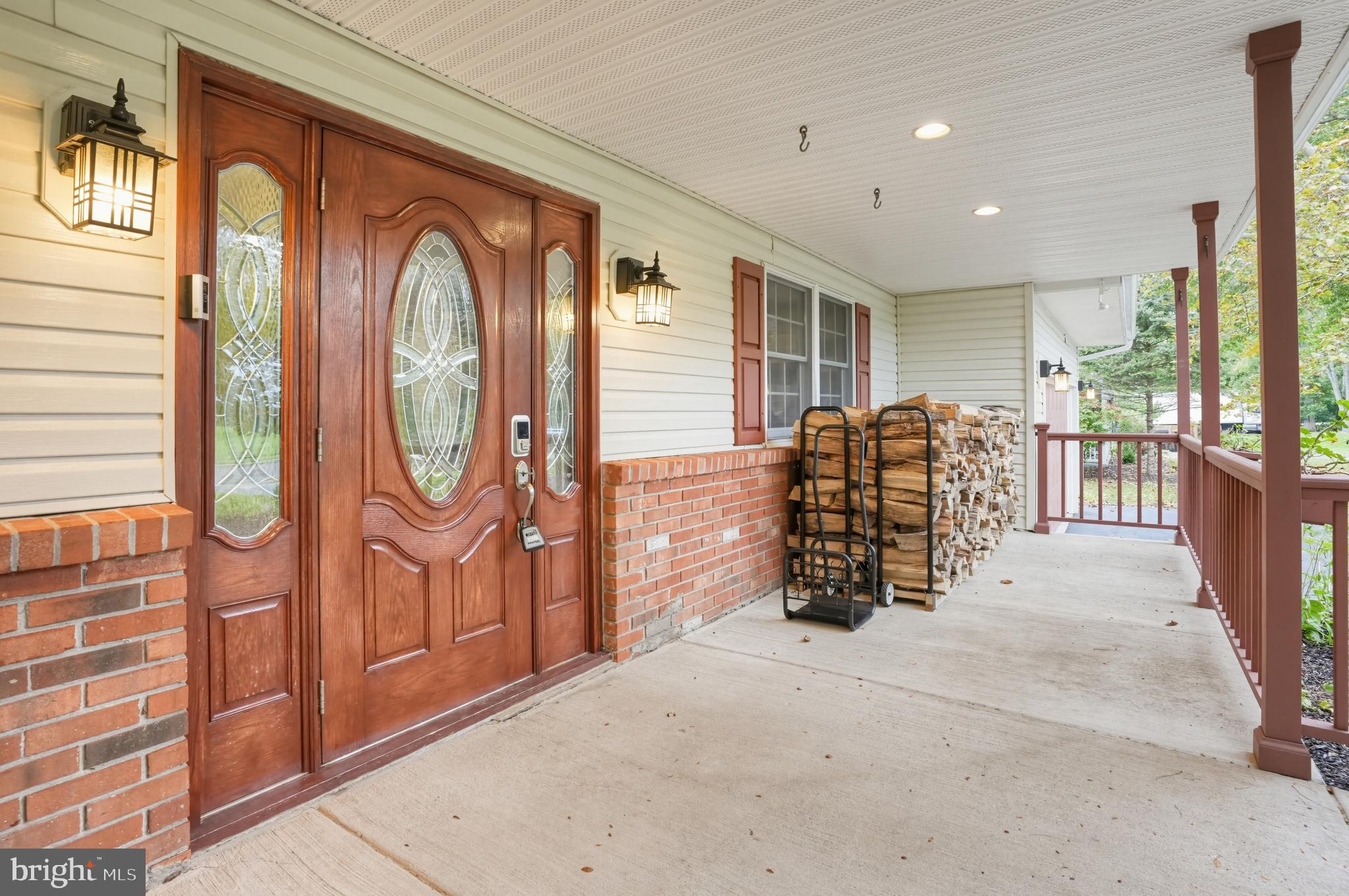 81 Blue Jay Rd, Chalfont, PA 18914 photo