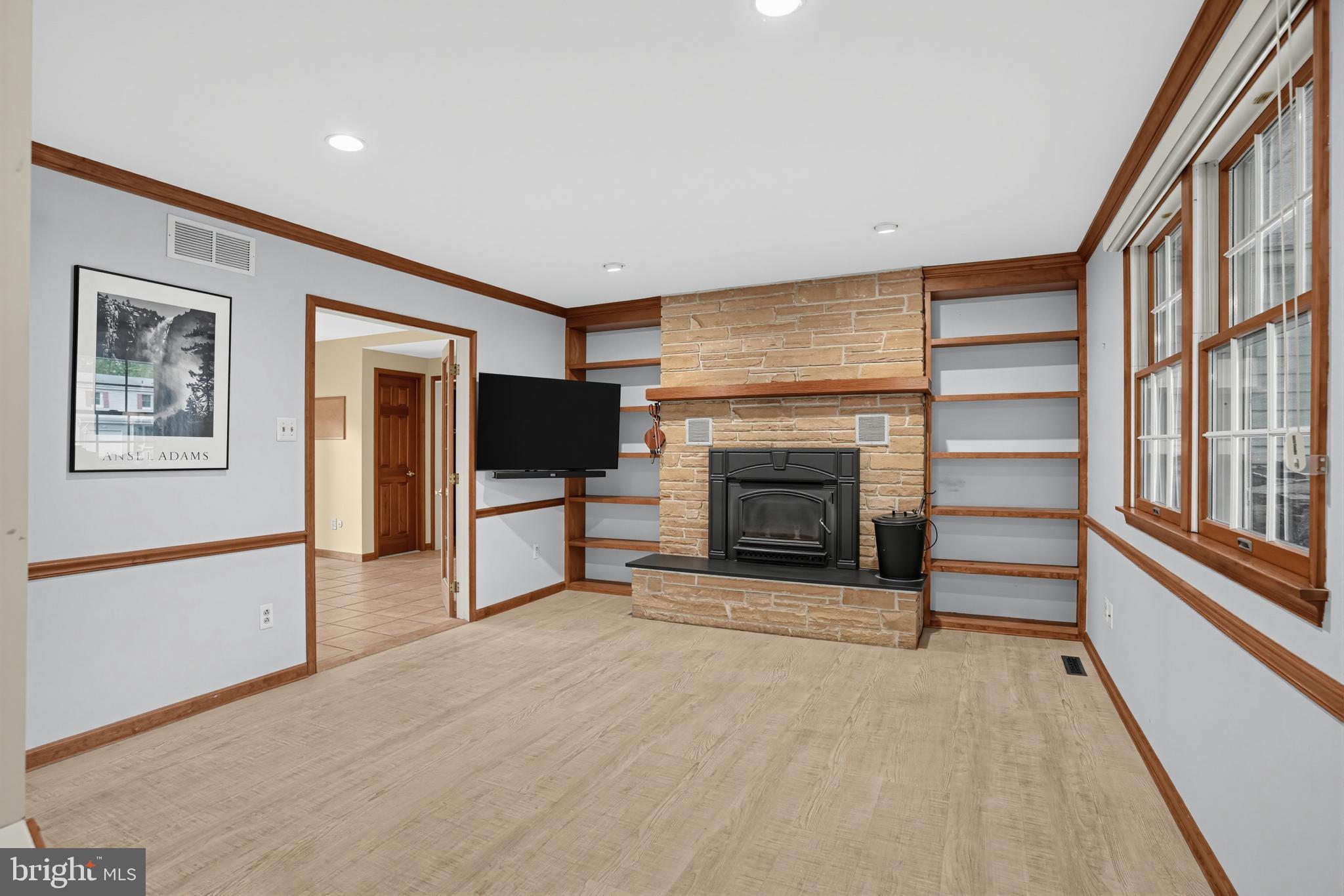 81 Blue Jay Rd, Chalfont, PA 18914 photo
