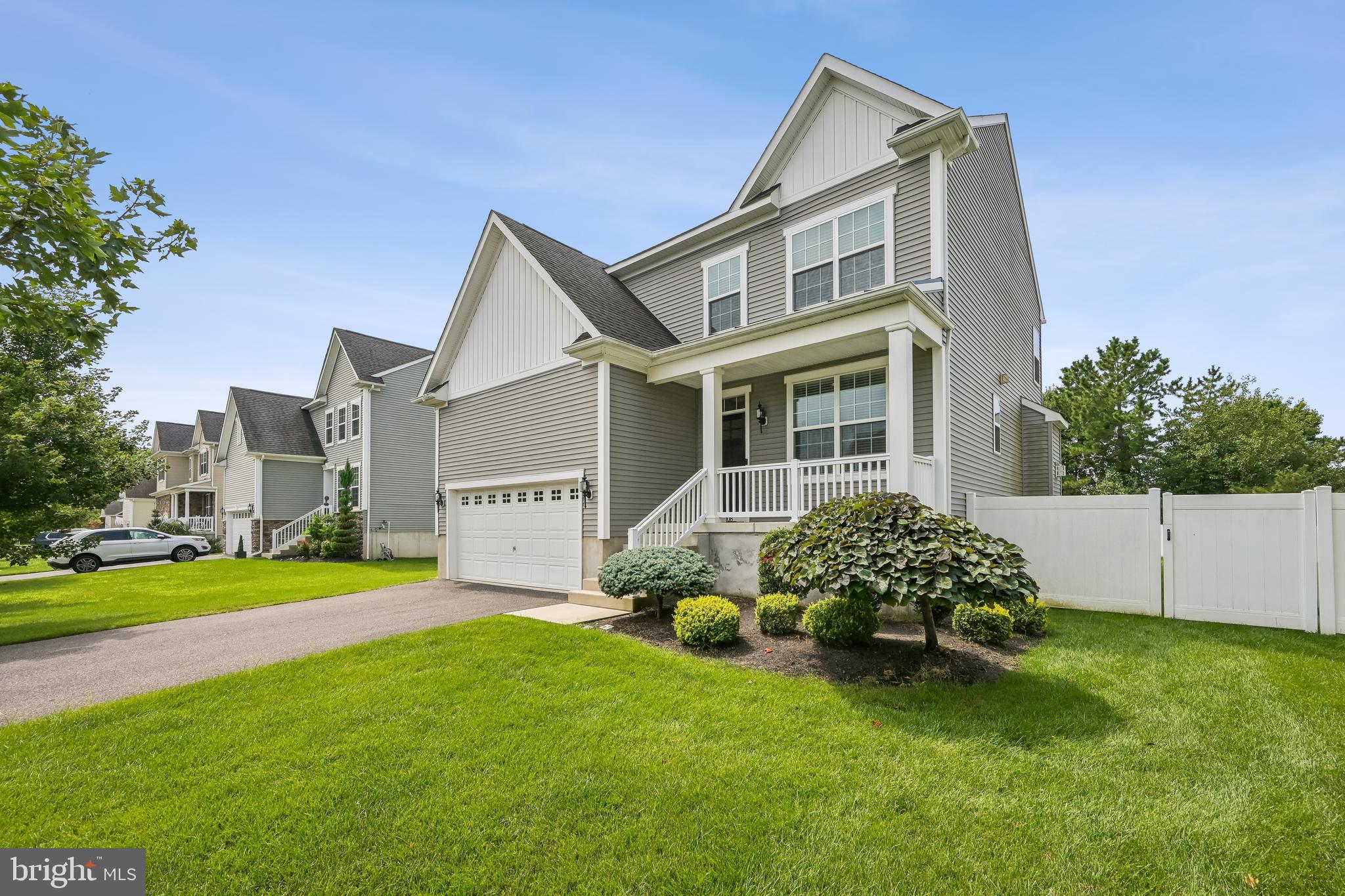 1008 Shira Ct, West Deptford, NJ 08086