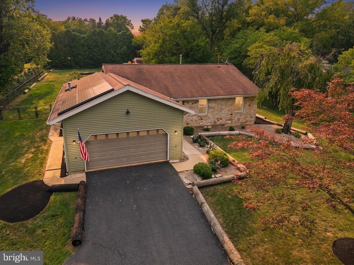223 Pineview Dr, Palmyra, PA 17078 photo